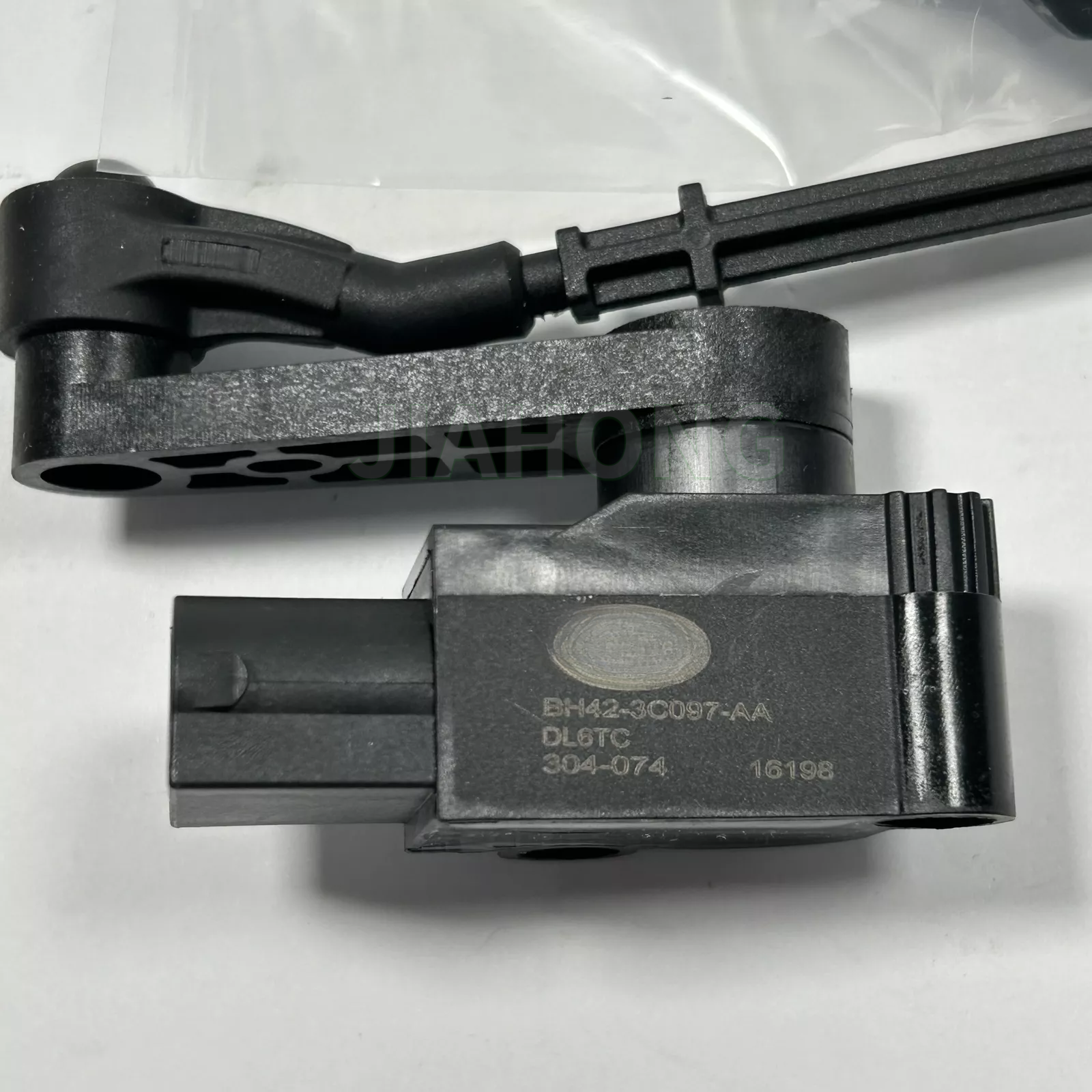 LR020627 Suspension Parts Front Right Suspension Ride Height Level Sensor For Land Rover Range Rover Auto Parts