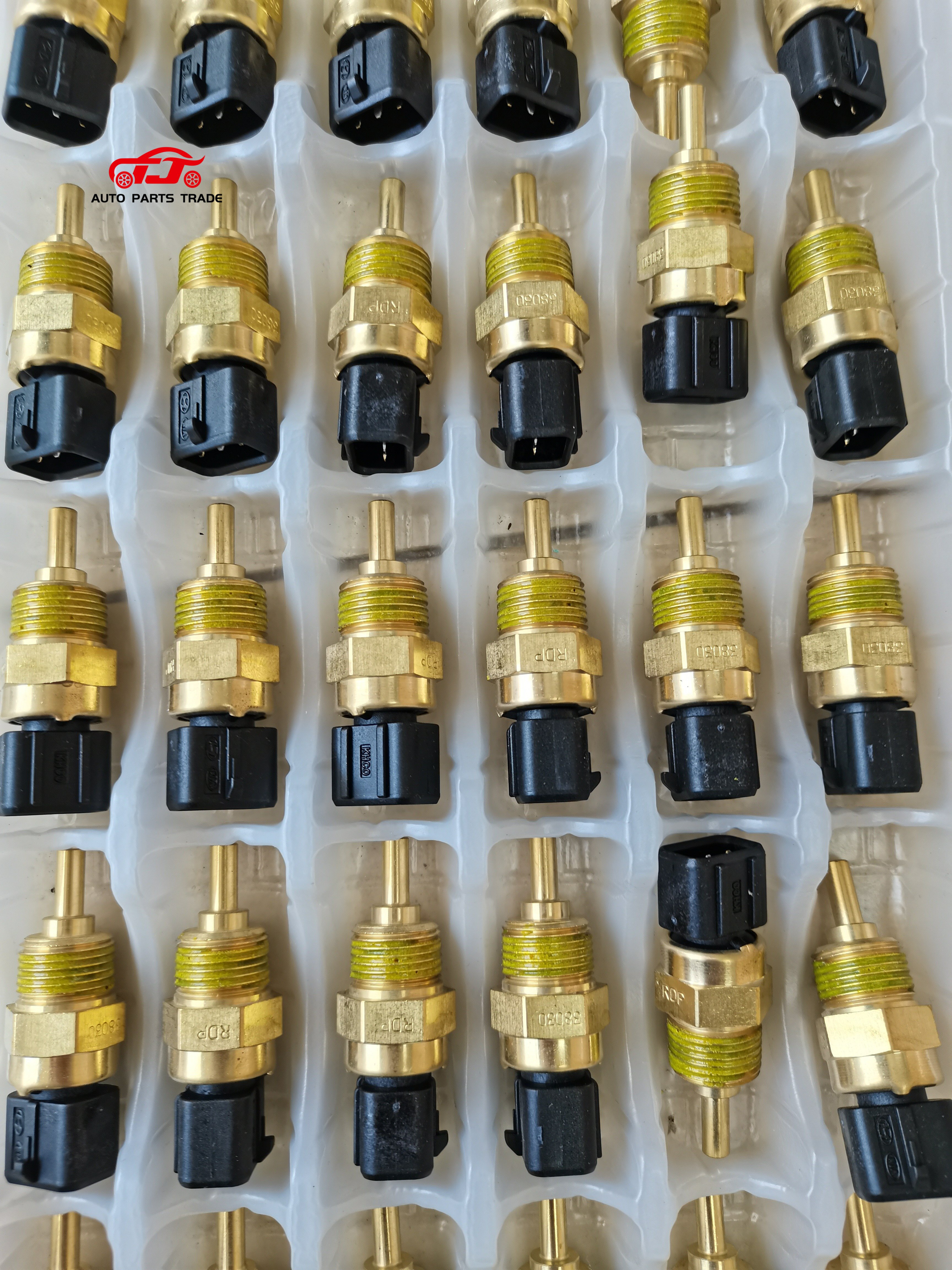 Engine Coolant Temperature Sensor 39220-38030 39220-38020 for 2000-2015 for Hyundai Kia