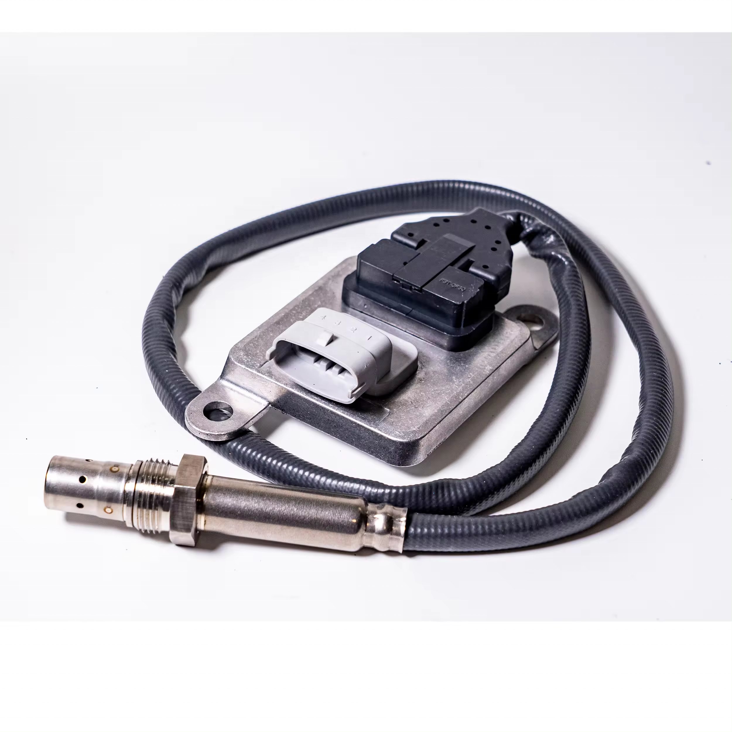 2894941 2894941RX 3687334RX Nitrogen Oxide Sensor for Cummins Engine 5WK96673A NOx Sensor
