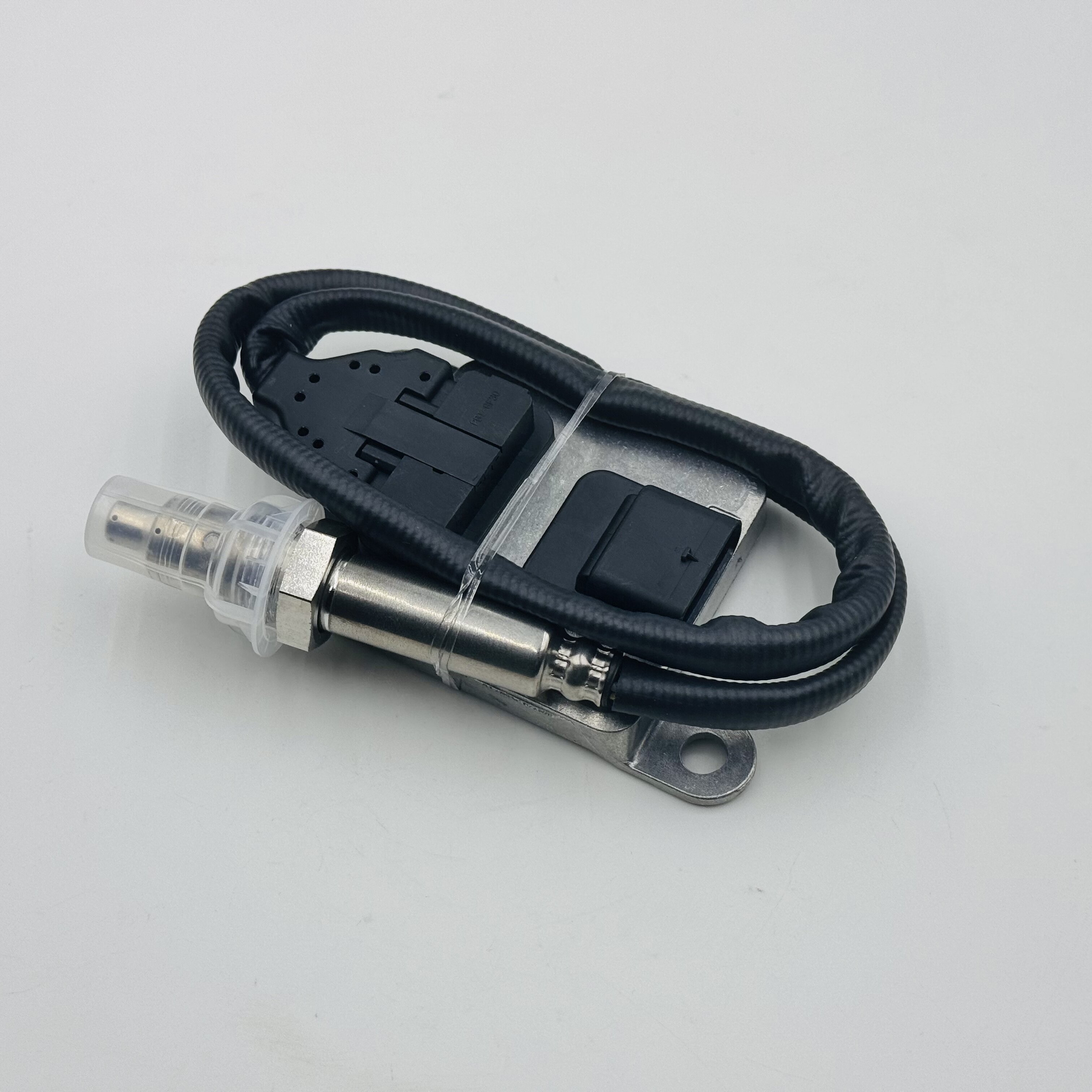 A0009058611 New Nitron Oxide (NOx) Sensor for Mercedes Benz W156 W205 W221 W212 W292 High Quality Vehicle Sensor