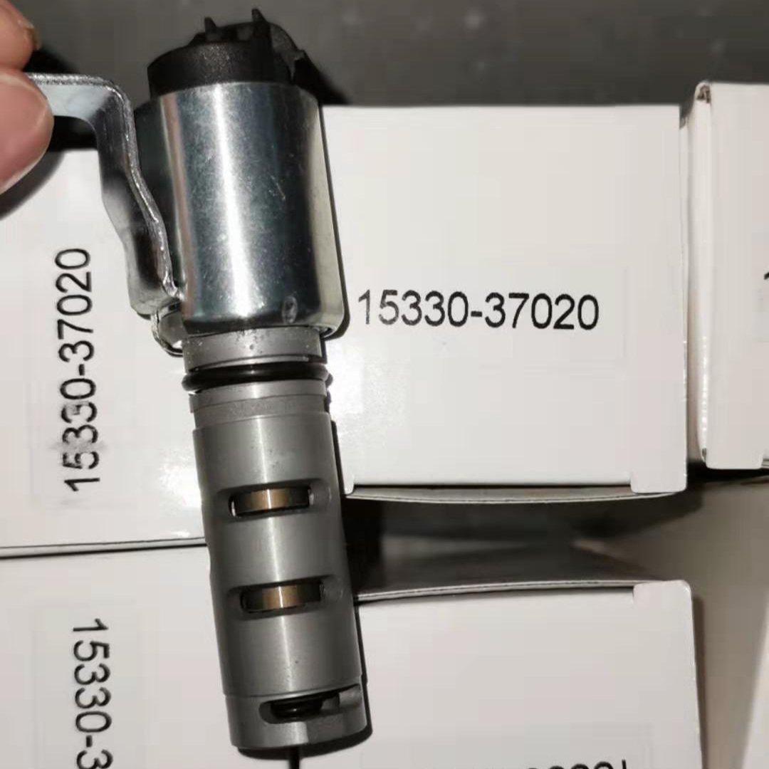 VVT Variable Timing Solenoid Control Valve for Toyota Corolla 2016 15330-37020