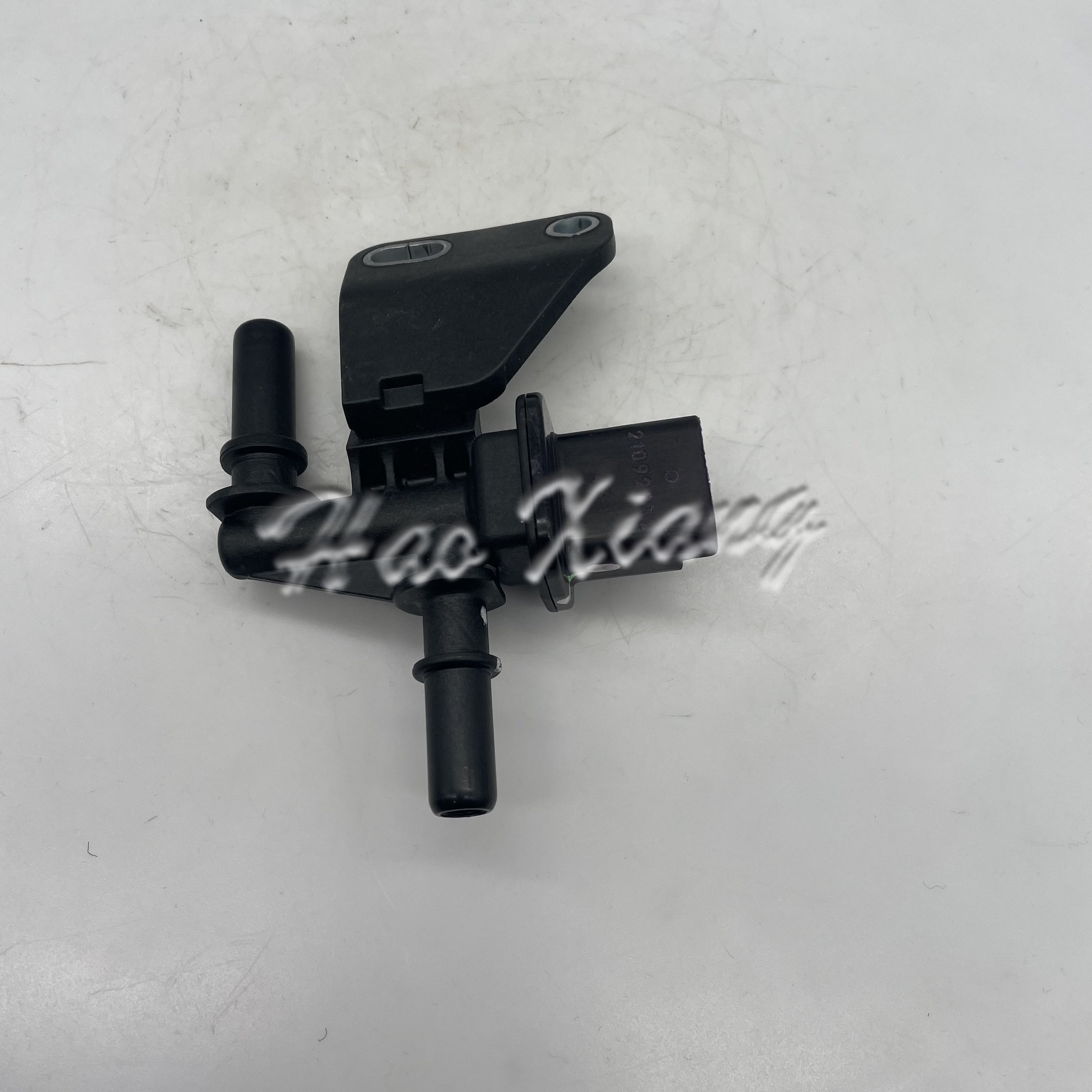 High Quality Auto Coolant Water Temperature Sensor JB3Q-9G756 for Ford Ranger 2.0
