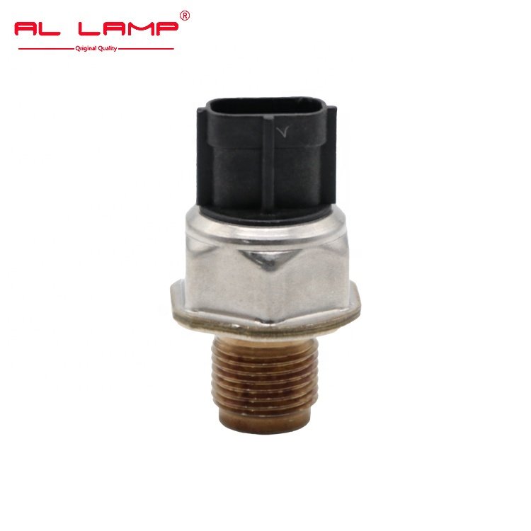 Fuel Rail Pressure Sensor for Nissan PRAIRIE JOY 1995-1996 45PP4-1