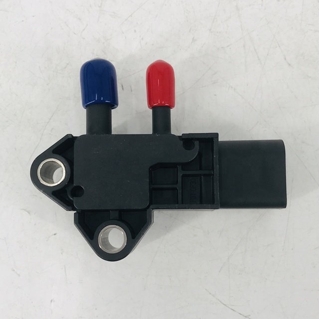 Auto Sensor Exhaust Differential Pressure Transducer Sensor 1001064217 for Heavy Duty Trucks