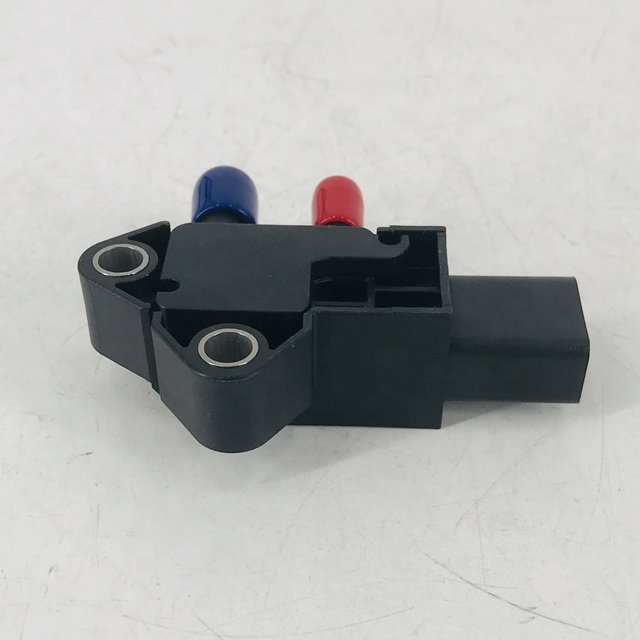 Auto Sensor Exhaust Differential Pressure Transducer Sensor 1001064217 for Heavy Duty Trucks