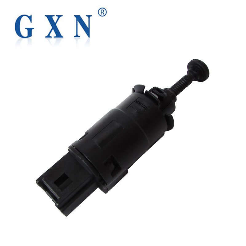Factory Price Auto Sensors 9634667980 Brake Light Switch for PEUGEOT 206 Hatchback PARTNER Combispace Made in China