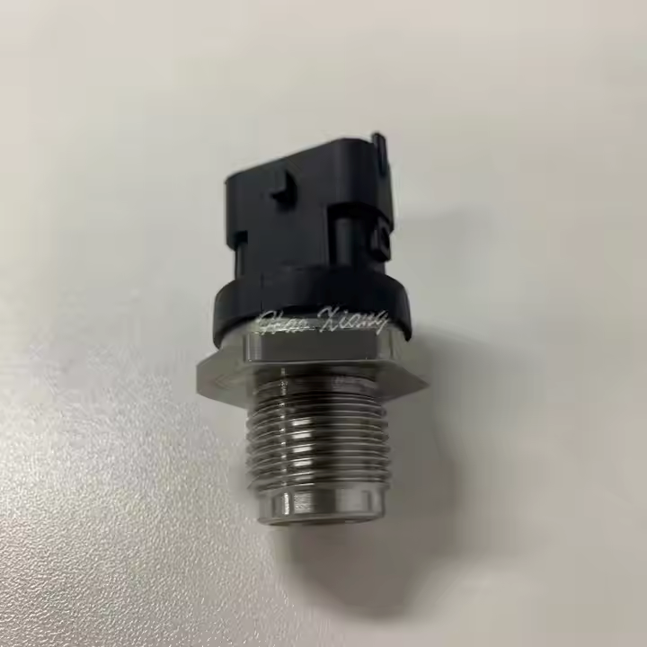 Haoxiang New Original Fuel Rail Pressure Sensor 0281002903 0281006158 0281002472 For CUMMINS VOLVO IVECO MAN FIAT JACK