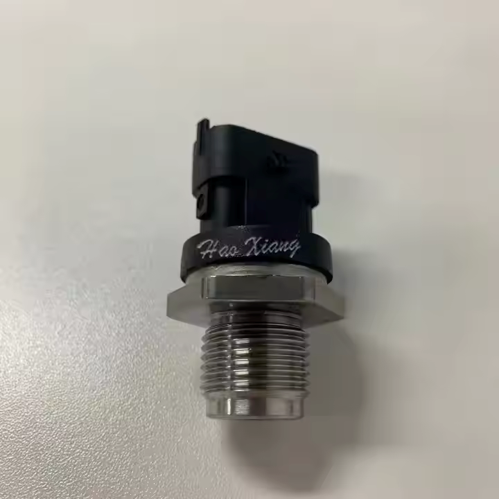 Haoxiang New Original Fuel Rail Pressure Sensor 0281002903 0281006158 0281002472 For CUMMINS VOLVO IVECO MAN FIAT JACK