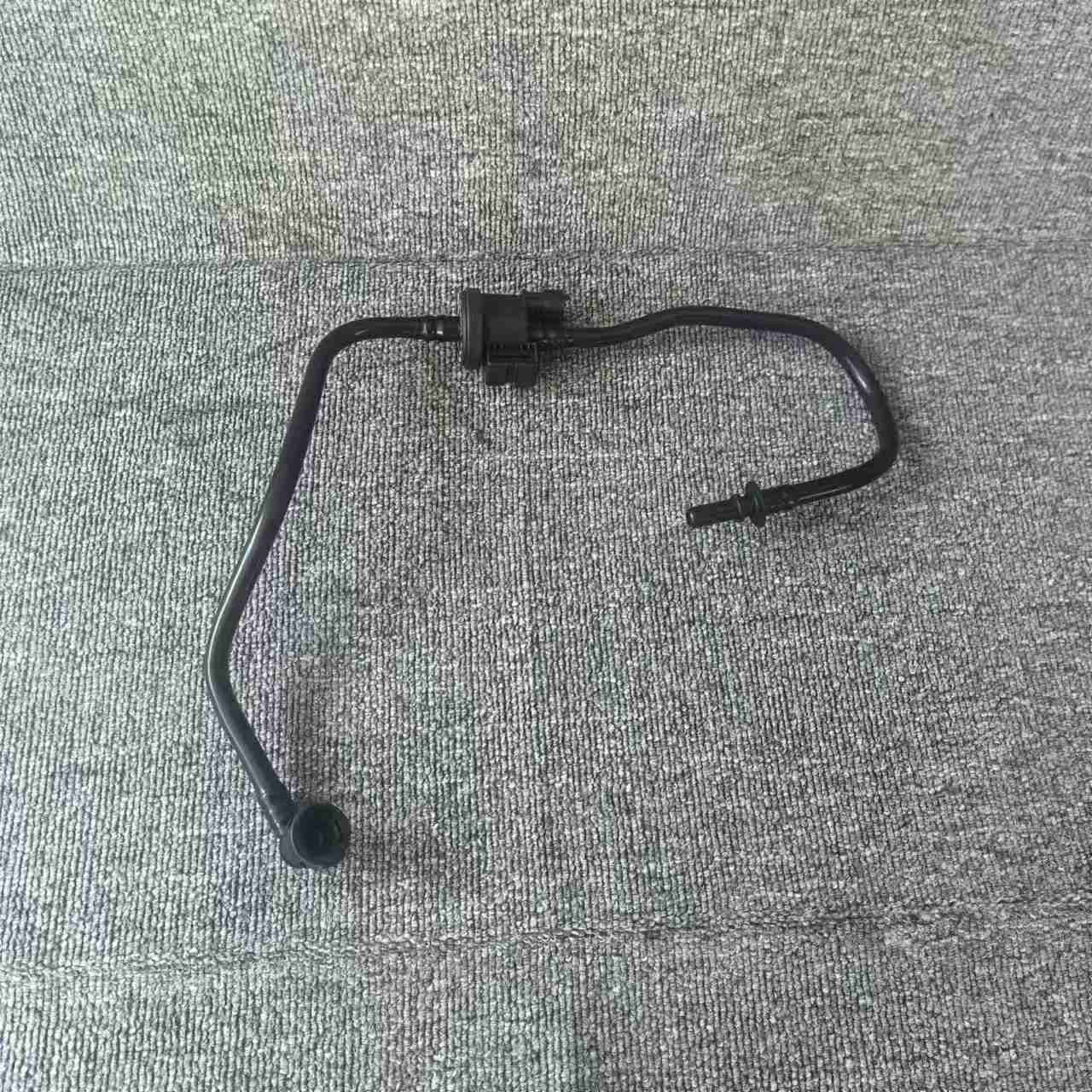 Authentic LR010749 AJ811695 Carbon Tank Solenoid Valve Pressure Sensor for Ran Rover Jaguar Exhaust Pipe