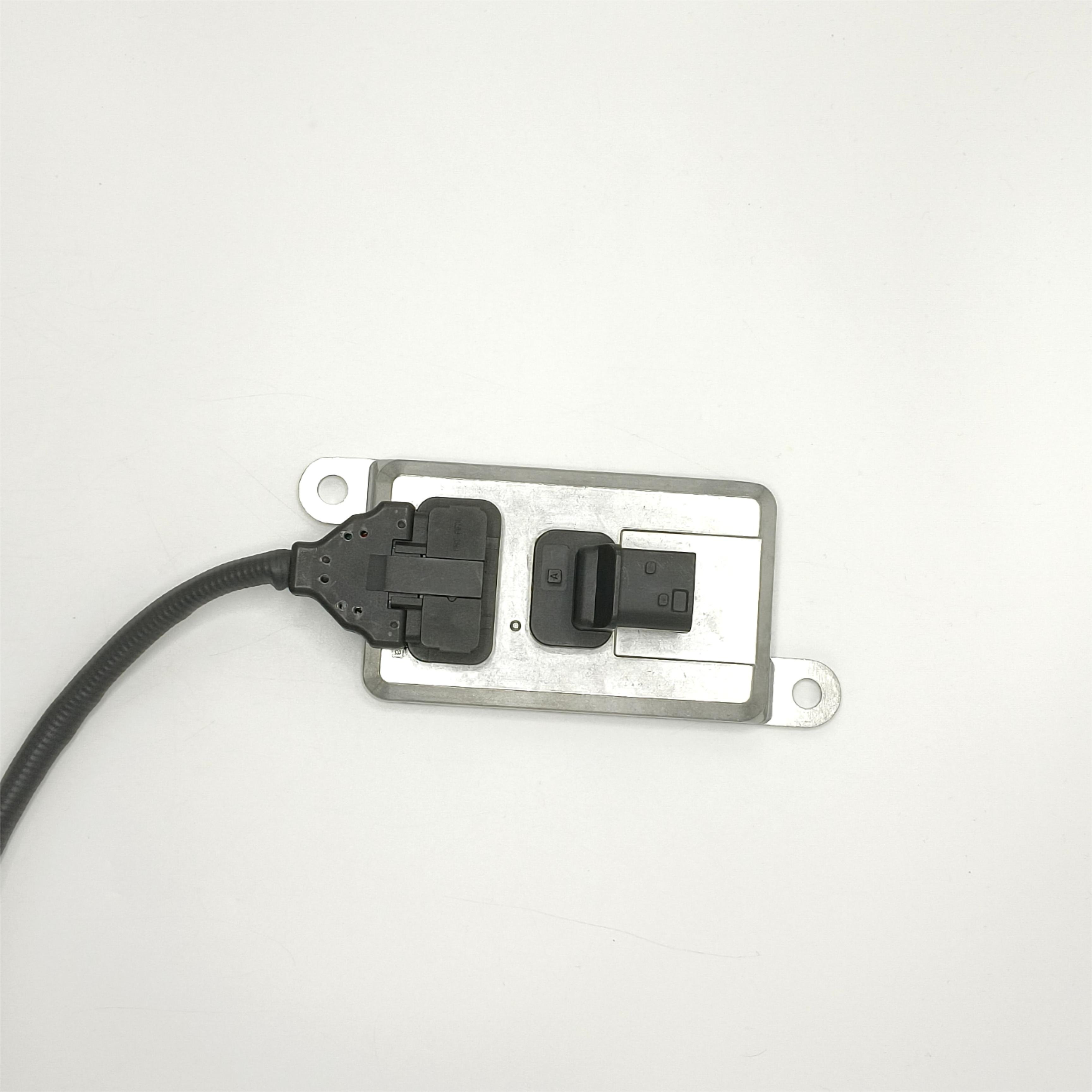 Top Quality Auto Nitrogen Oxygen Nox Sensor A0101539328/001 for BENZ