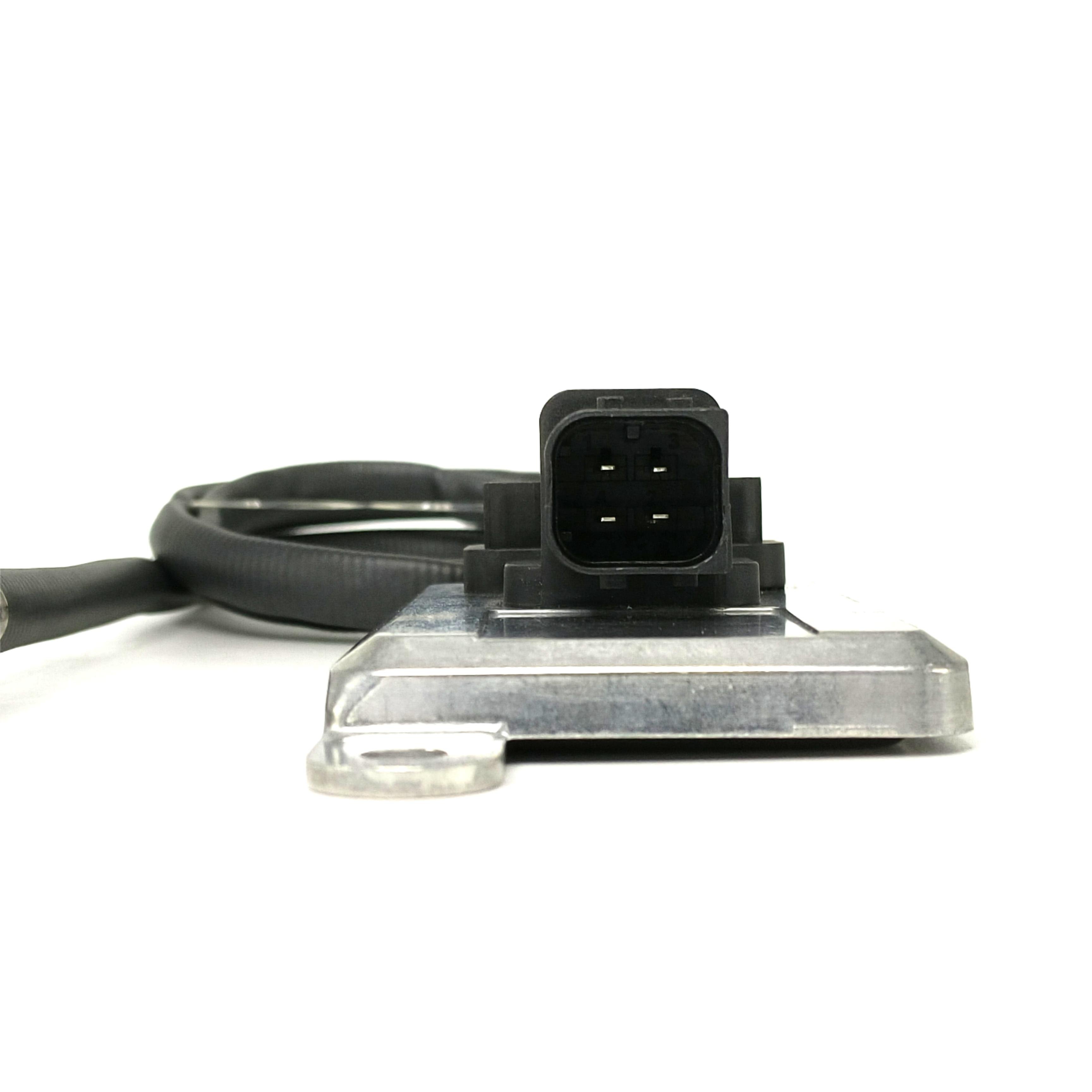 Top Quality Auto Nitrogen Oxygen Nox Sensor A0101539328/001 for BENZ