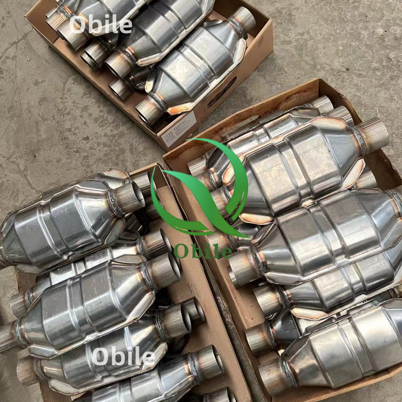 Universal Flat Catalytic Converter for Big Displacement Car CA Catalyst