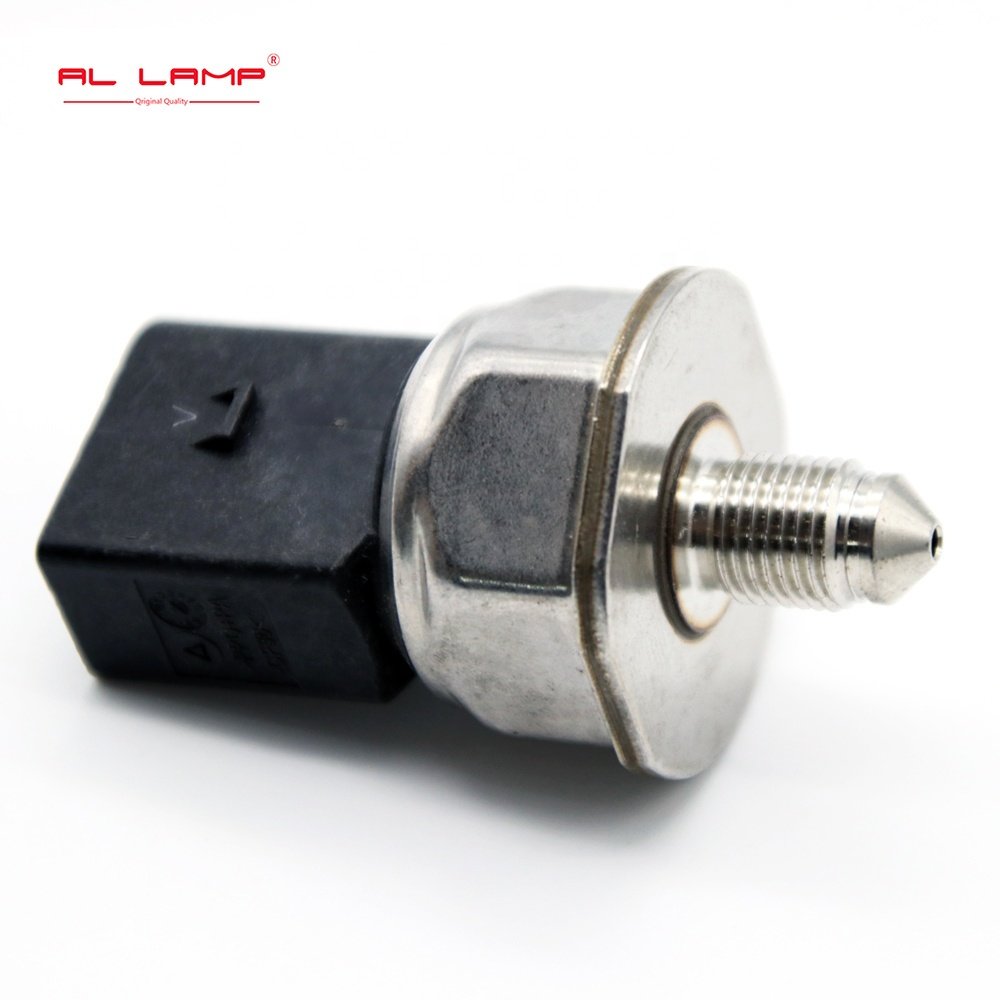 Fuel Rail Pressure Sensor for VW Passat Touareg Audi A6 A7 Q7 55PP16-03