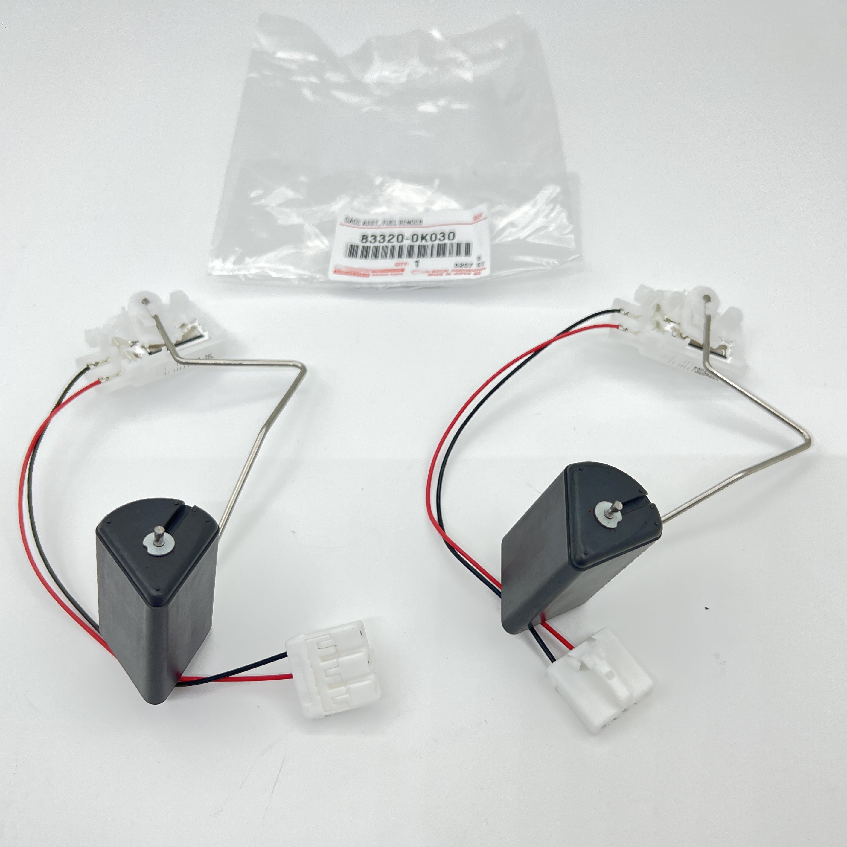 High Quality 24V Fuel Sensor Gauge Assembly Brand New Low Price for Toyota INNOVA 83320-0K030