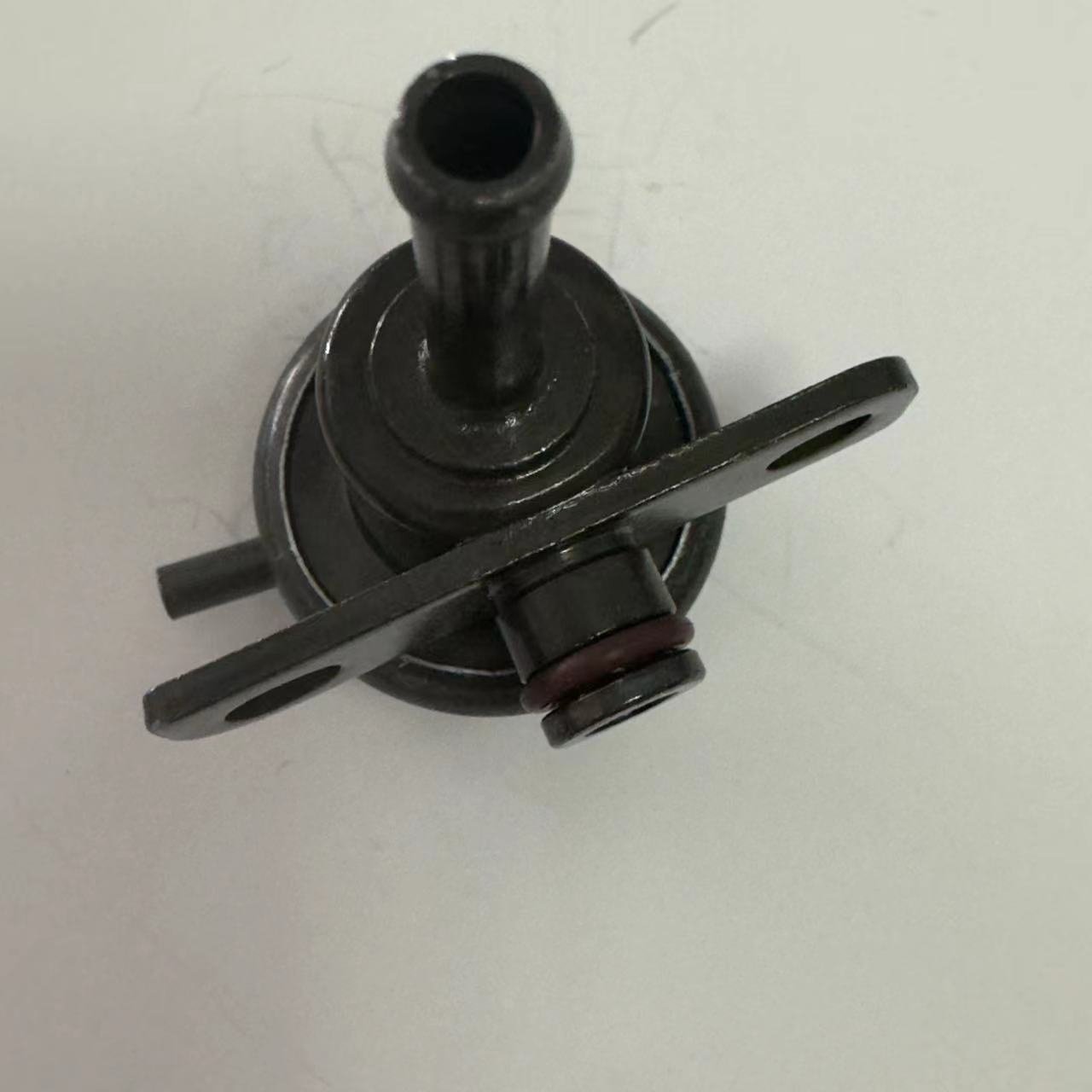 Auto Parts High Quality Fuel Pressure Regulator for Toyota Tacoma OEM 23280-75020