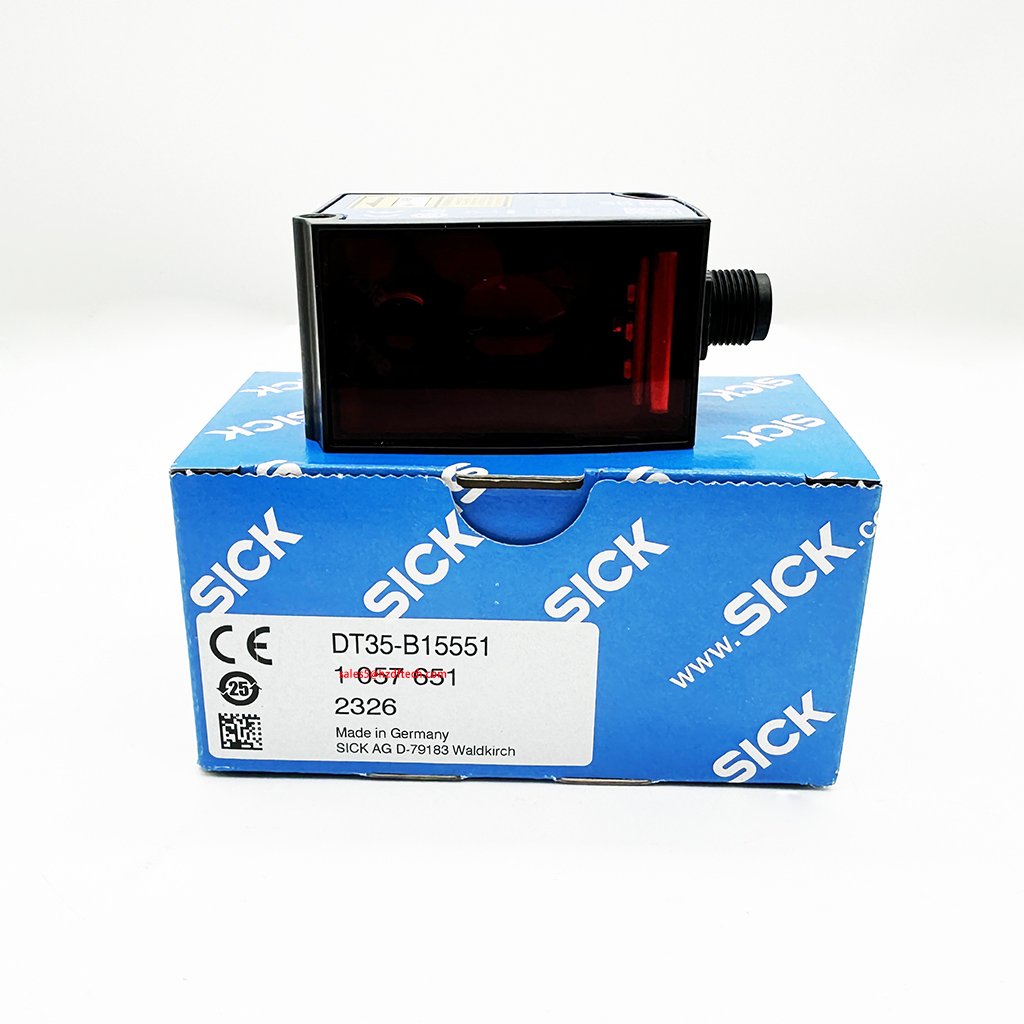 Brand New Original Laser Distance Sensor DS50-P1122 DISTANCE SENSOR 1047405