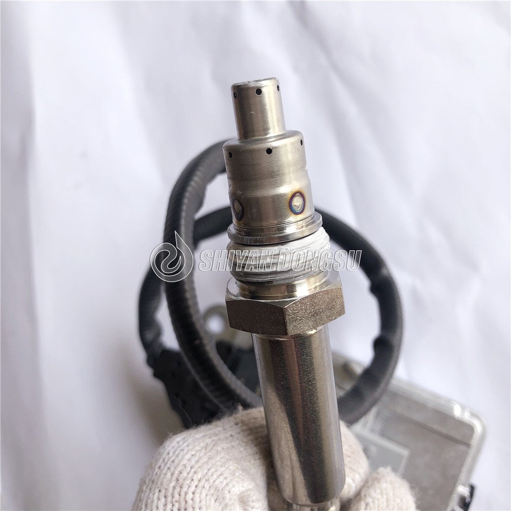 Original Euro 6 XF106 Nitrogen Oxygen Sensor Auto NOx Sensor A405S156 5WK9 6751C 4326862