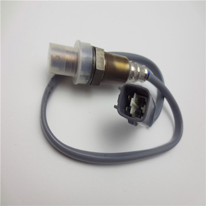 Auto sensors OEM# 89467-26020 8946726020 For TRH201 TRH203 oxygen LAMBDA sensor