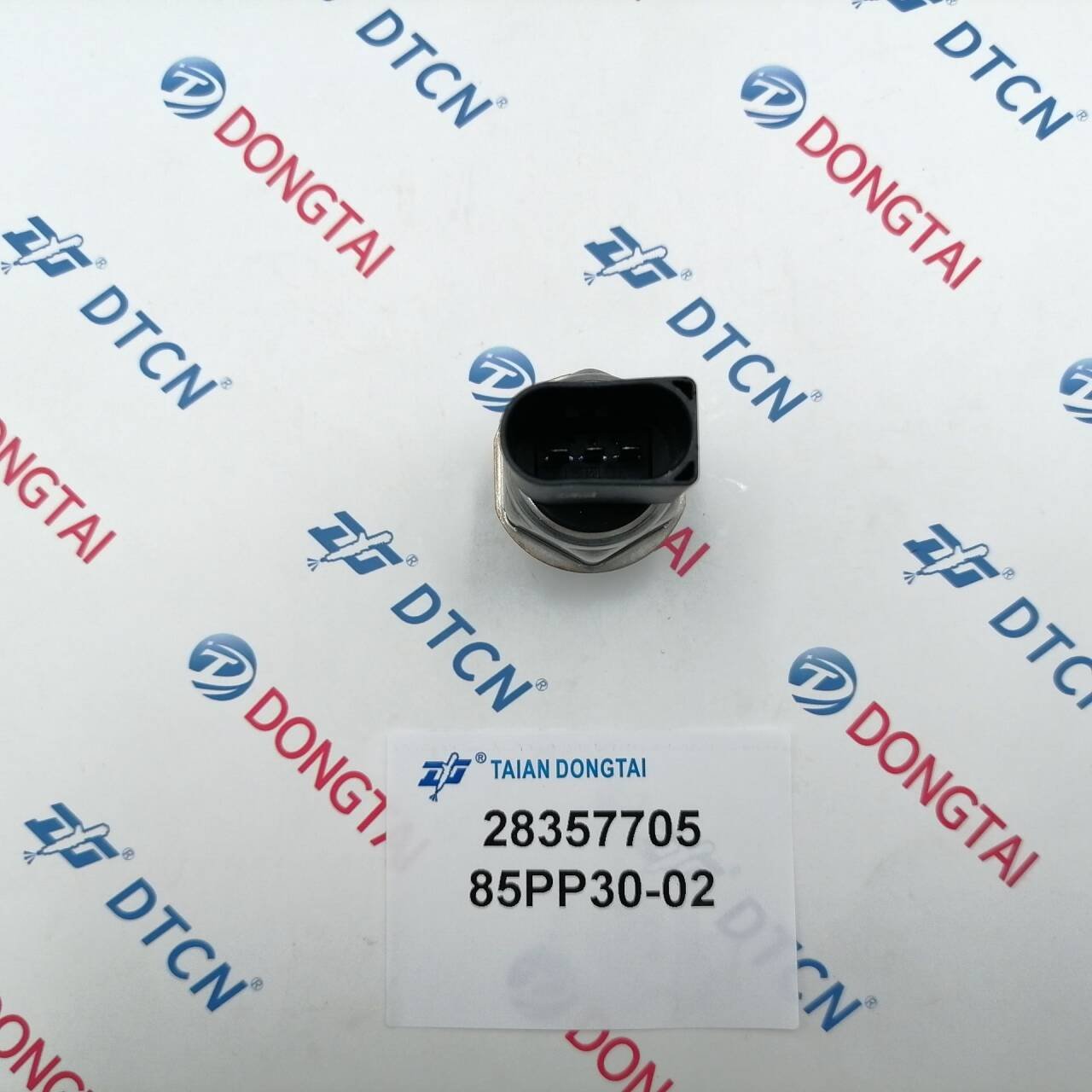 Diesel Fuel Engine Injection Common Rail Fuel Pressure Sensor 28357705 85PP30-02 85PP3002