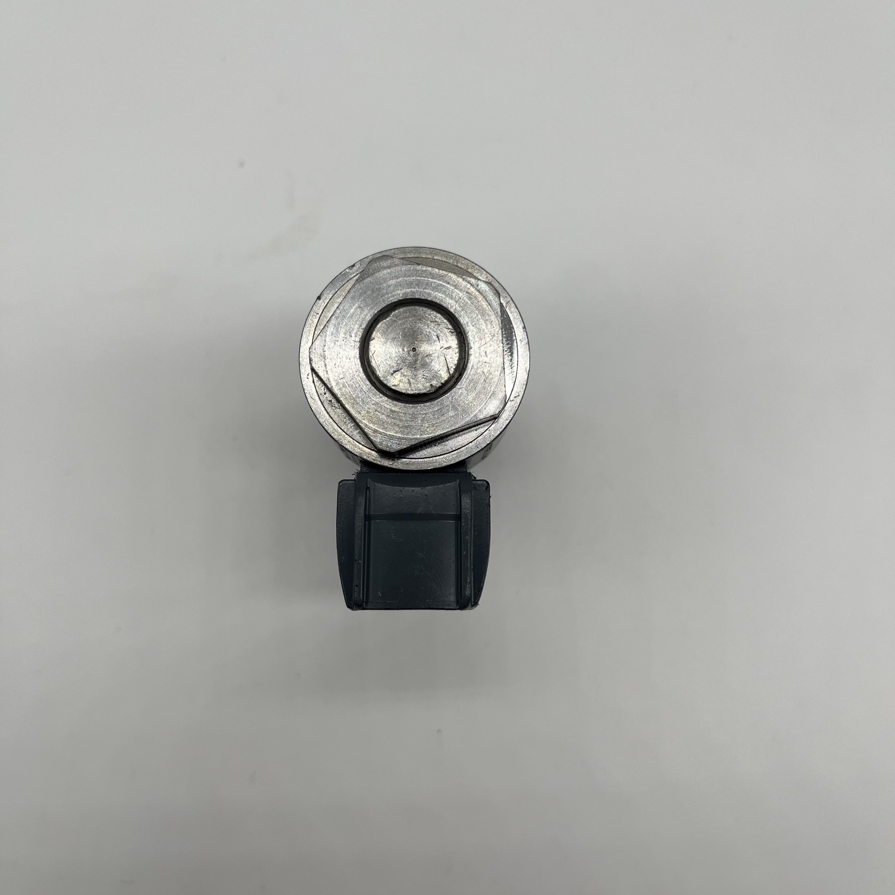 Auto Parts Fuel Common Rail Pressure Sensor for toyota Hilux Revo 1GD 2GD PRADO 23810-0E010 23810-0E020 23810-0E011