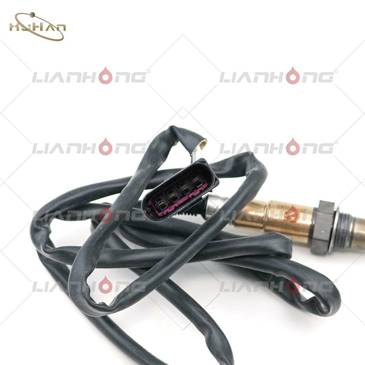 High Quality 8R0906262B Front Oxygen Sensor for AUDI VWQ5 A4 2.0T Oxygen Sensor 0258027060 1 Piece 100% Professional Test CN;LIA