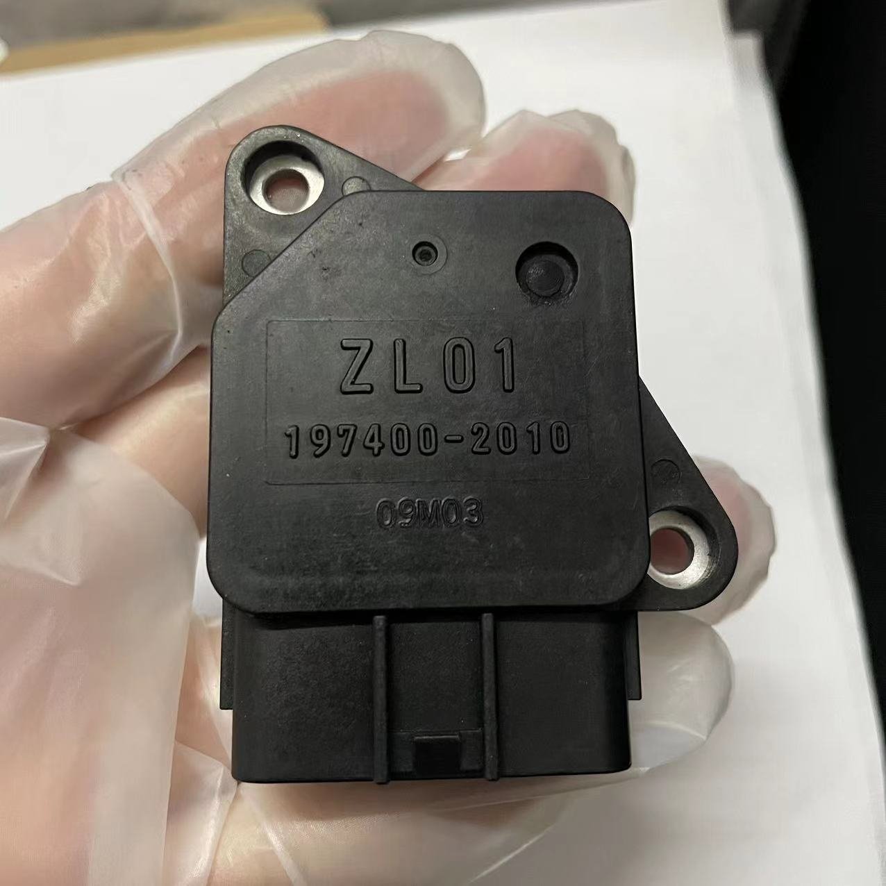 ZL01-13-215 MAF Sensor Mass Air Flow Meter for MAZDA 3 5 6 PROTE-GE MX-5 MIATA 197400-2010