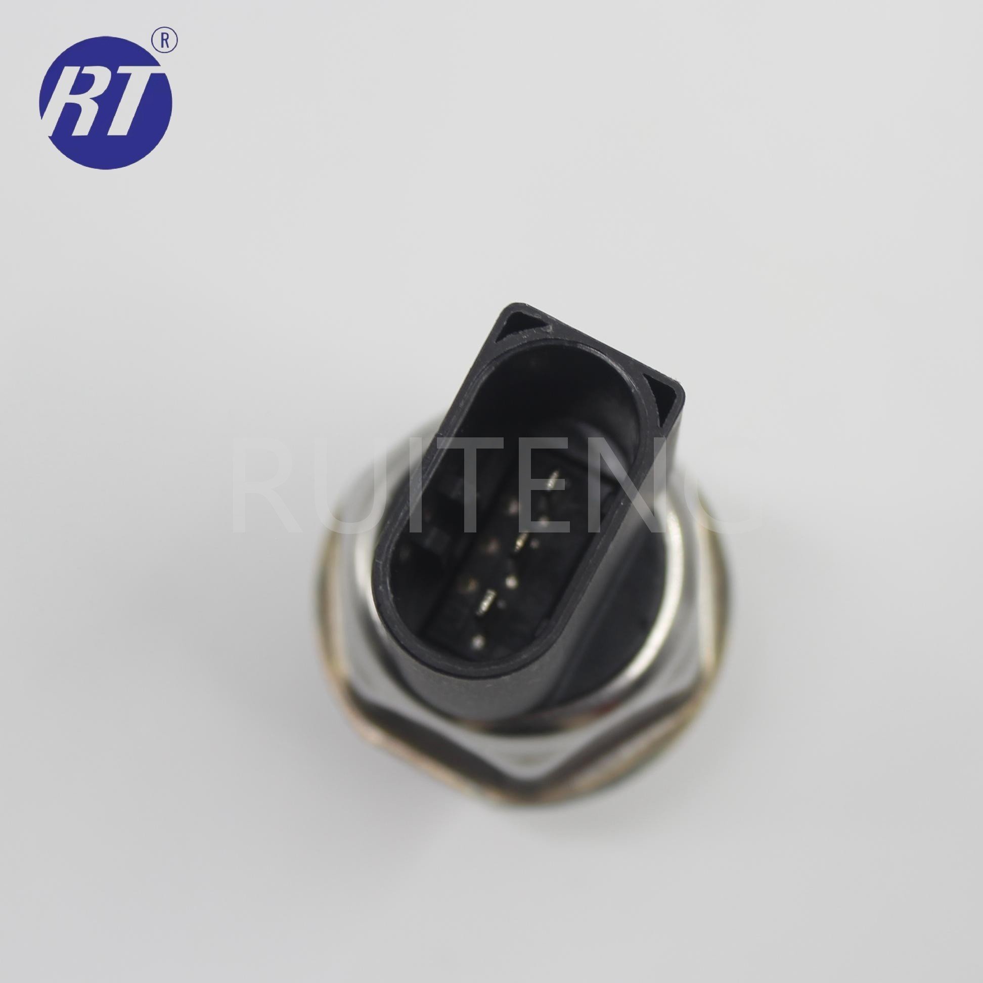 Truck Auto Parts Common Rail Pressure Sensor 55PP0701 55PP07-01 55PP07-02 6460700395 55PP04-01 9307Z512A 1387695 for BENZ