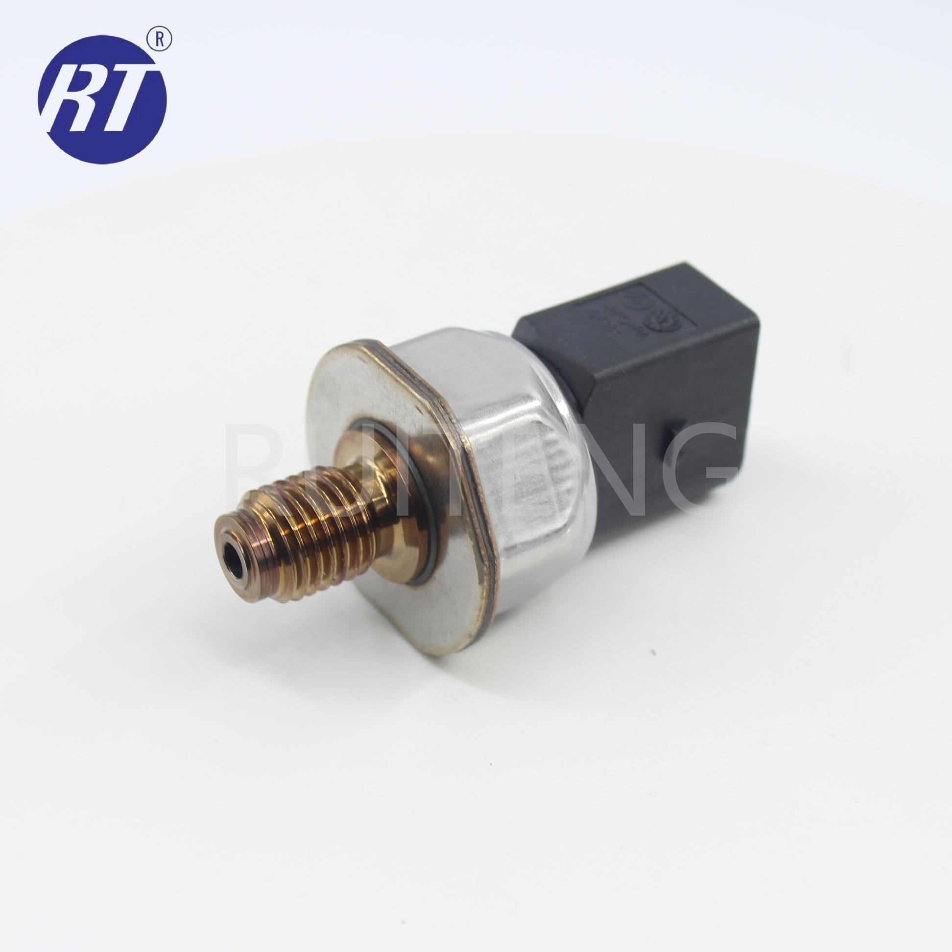 Truck Auto Parts Common Rail Pressure Sensor 55PP0701 55PP07-01 55PP07-02 6460700395 55PP04-01 9307Z512A 1387695 for BENZ