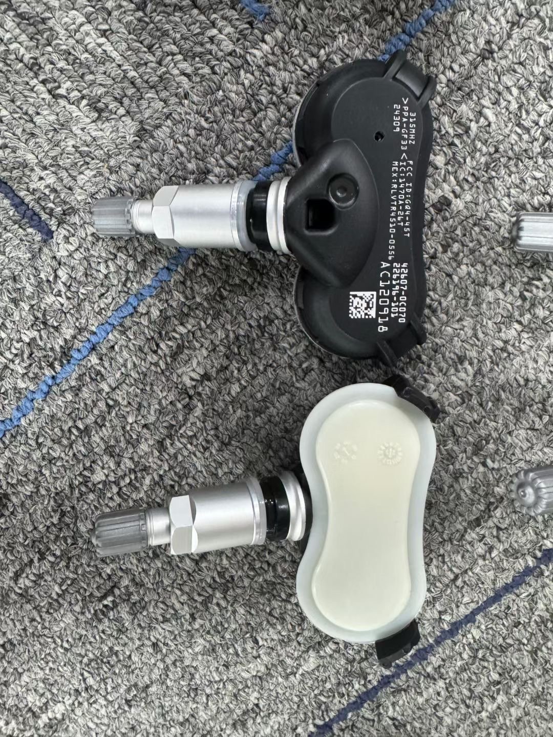 Car Tyre Pressure Sensor Universal Auto Tire Monitoring Tpms Sensor Chinese Tpms Altar Obd2 Scanner Programmer Sensors