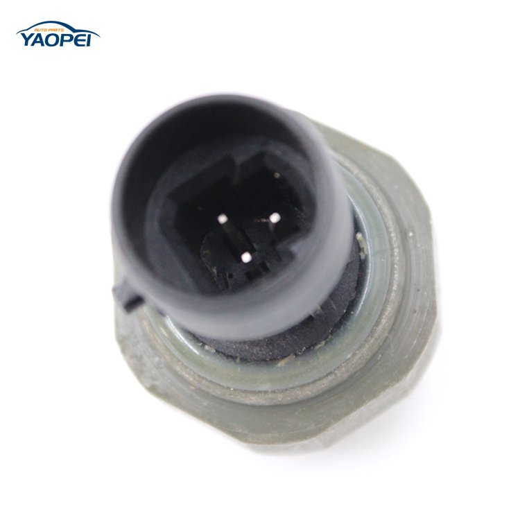 2070263 Oil Fuel Pressure Sensor Switch for Forklift Truck Yale H40-120FT 040-120VX 8513826