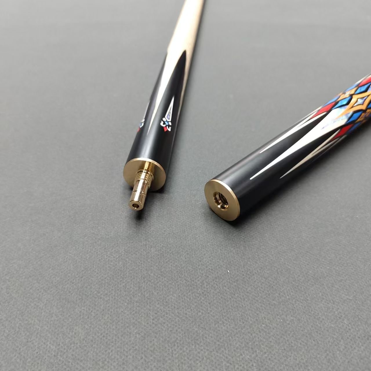 Growsport Billiards Supplier High Quality Ash Wood Pool Cue Stick 10.5mm Handmade Billiard Cue with Gifts