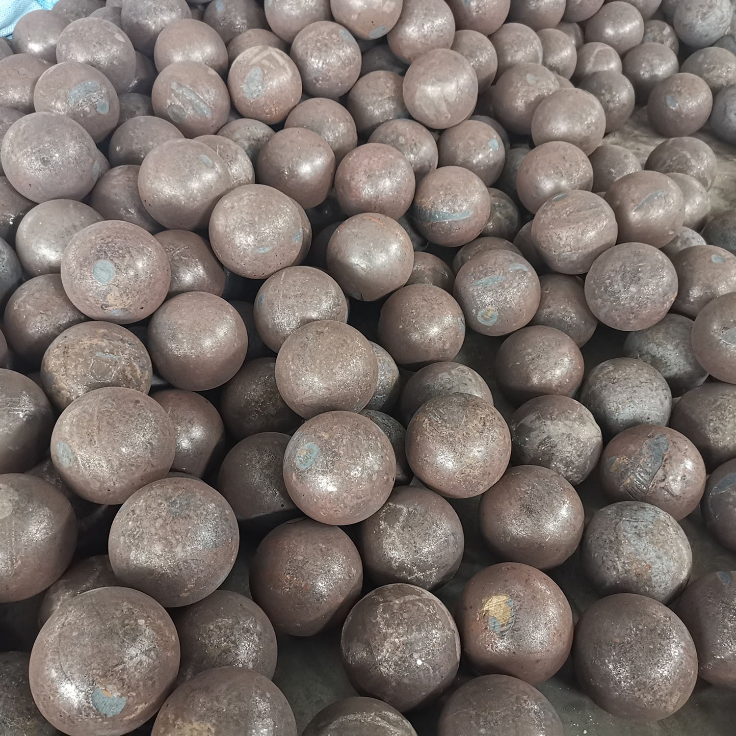 Forged Rolling Steel Balls 60mm 70mm 80mm Forged Grinding Media Steel Ball for Mine and Ball Mill