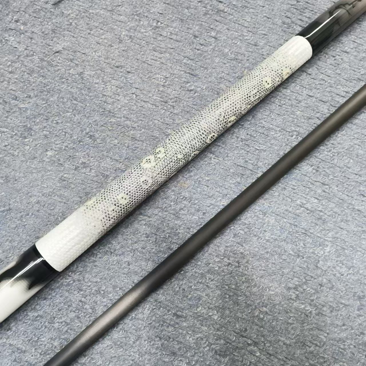 Newest Superior Leadsuper P13 High Tech Carbon Fiber Shaft 12.5mm 1/2 Billiard Pool Cue