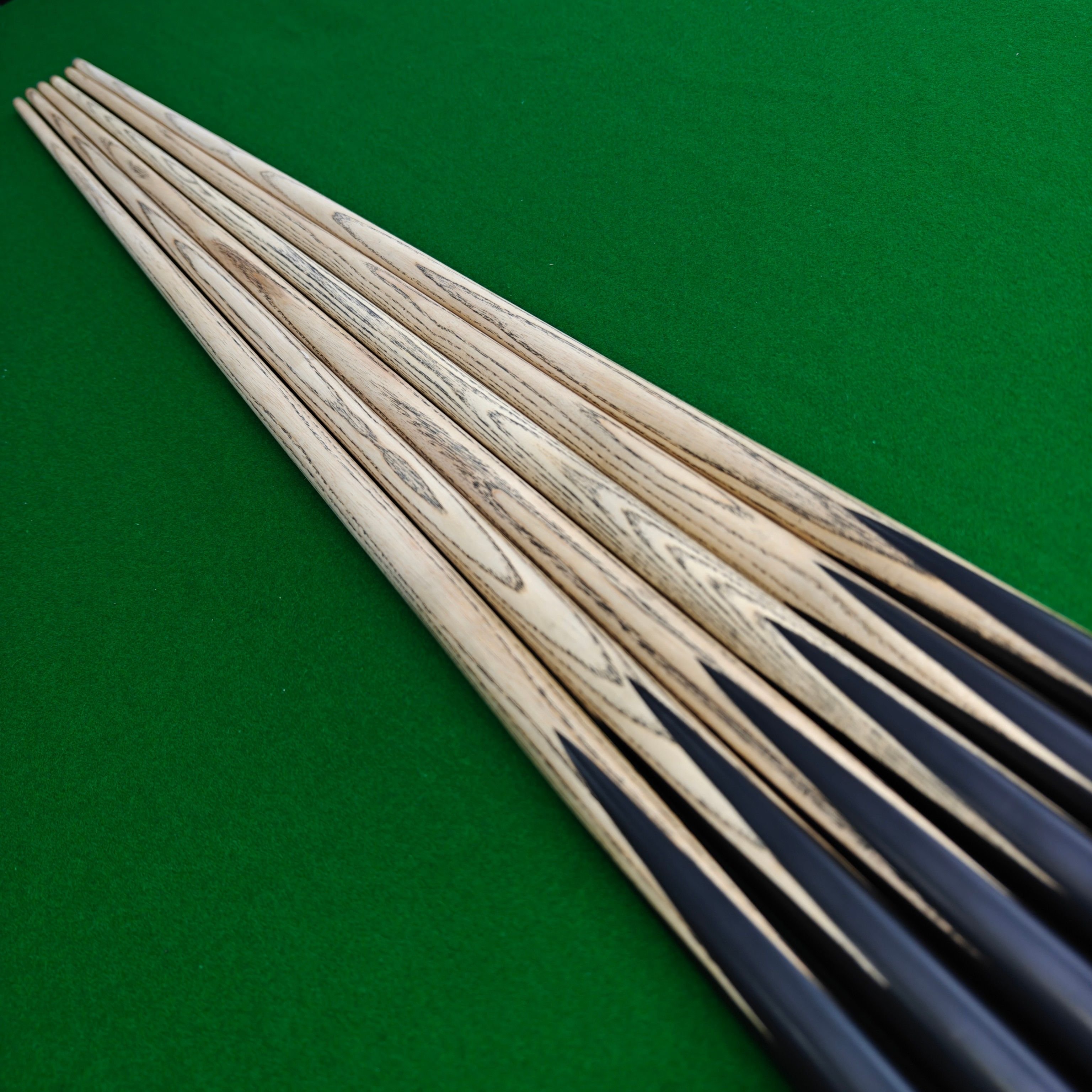High Quality 10Mm Ash Wood Snooker Cue Stick With a One-Sided Inlaid Hickory