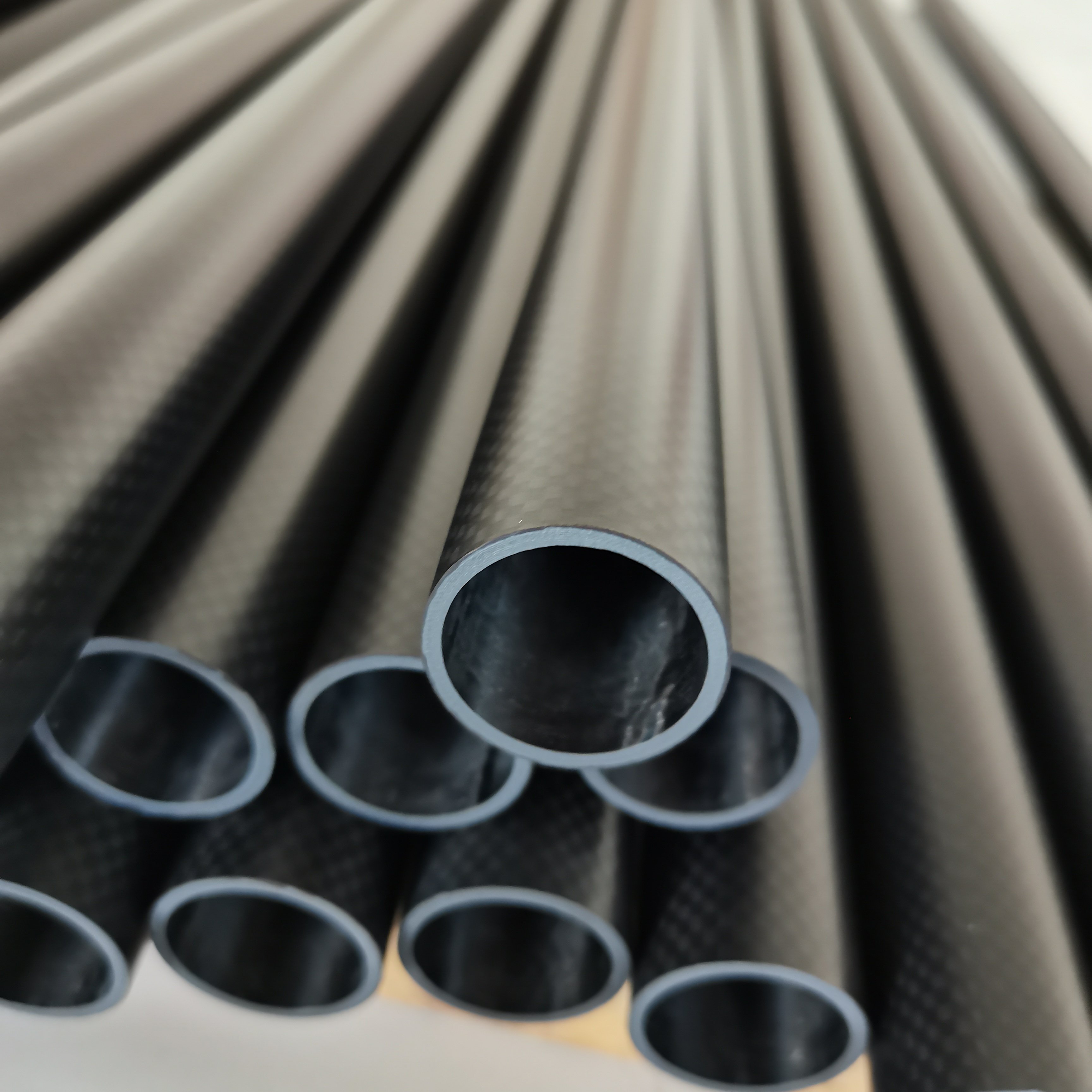 Foam Filled Carbon Fiber Pool Cue Shaft,forged 3k Carbon Billiards Shaft,Carbon Fiber Taped Tube
