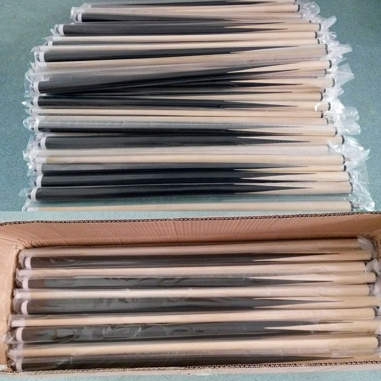 Factory Direct Sale Cheap Price 1/2 Style White Wood Cue Pool Cue Billiard Table Accessories Pool Table Parts 500g