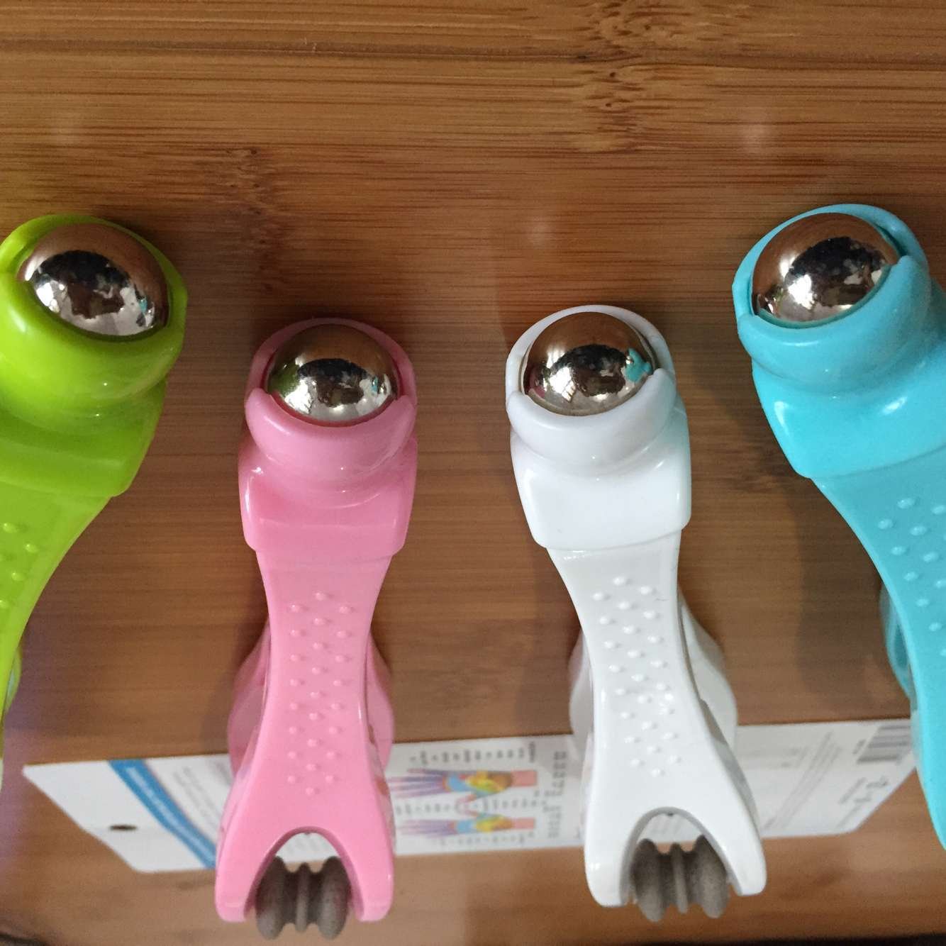 Finger Acupressure Massager Joint Roller Palm Wrist Promote Blood Circulation Stress Arthritis Mouse Hand Pain Relief Care Clamp