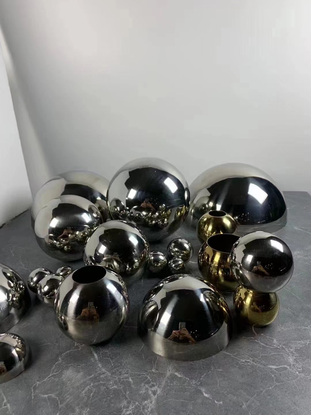 Stainless Steel Hollow Balls Stair Balustrade Fittings Railings Home Banister Decorative Ball Round Metal Hollow Ball -