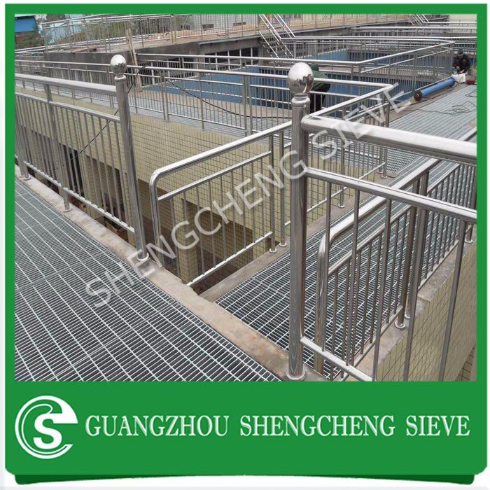 Outdoor Handrail Walkway Platform Used Ball Joint Stanchion Factory Price