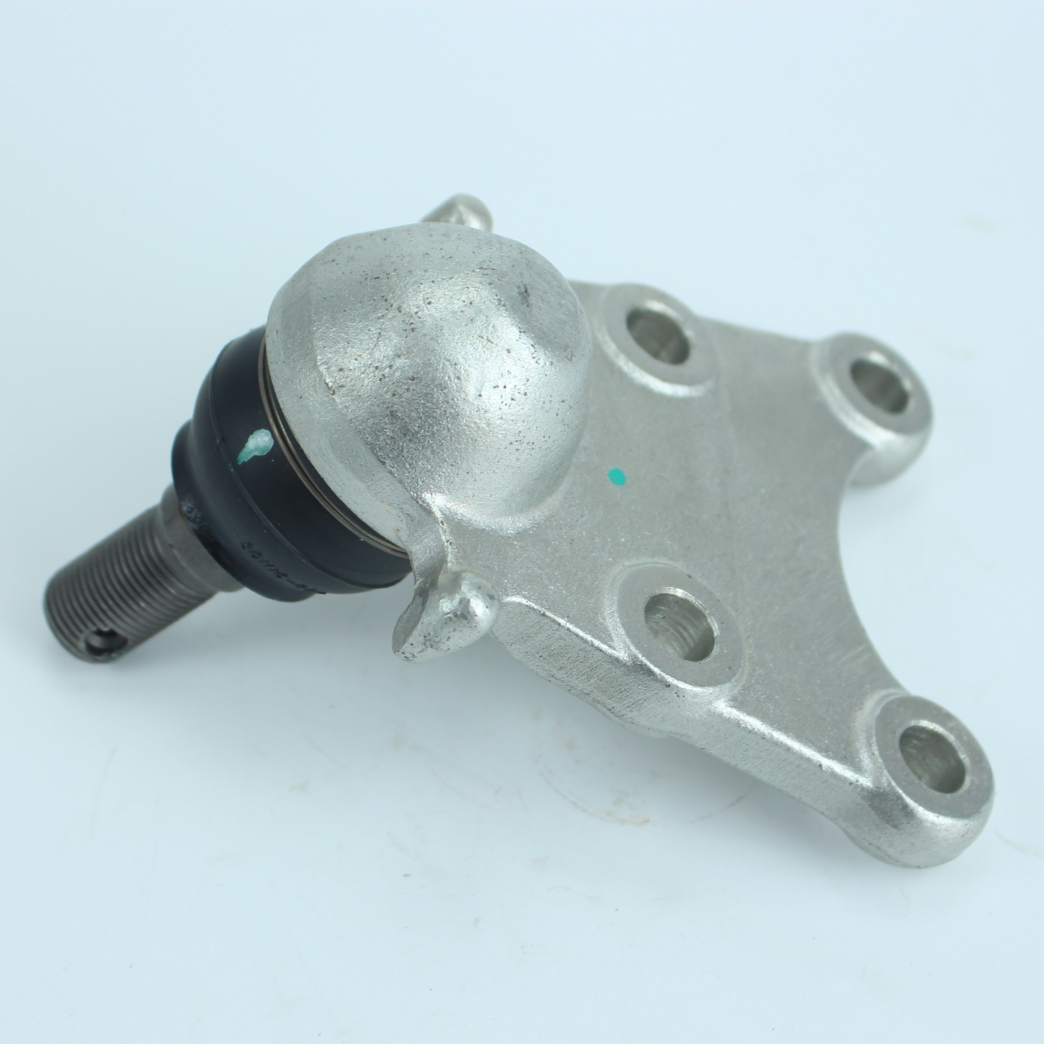 Genuine Auto Parts 8944594650 8980058750 C8980058750 Lower Ball Joint for ISUZU D-MAX TFR 4JB1 4ZE1