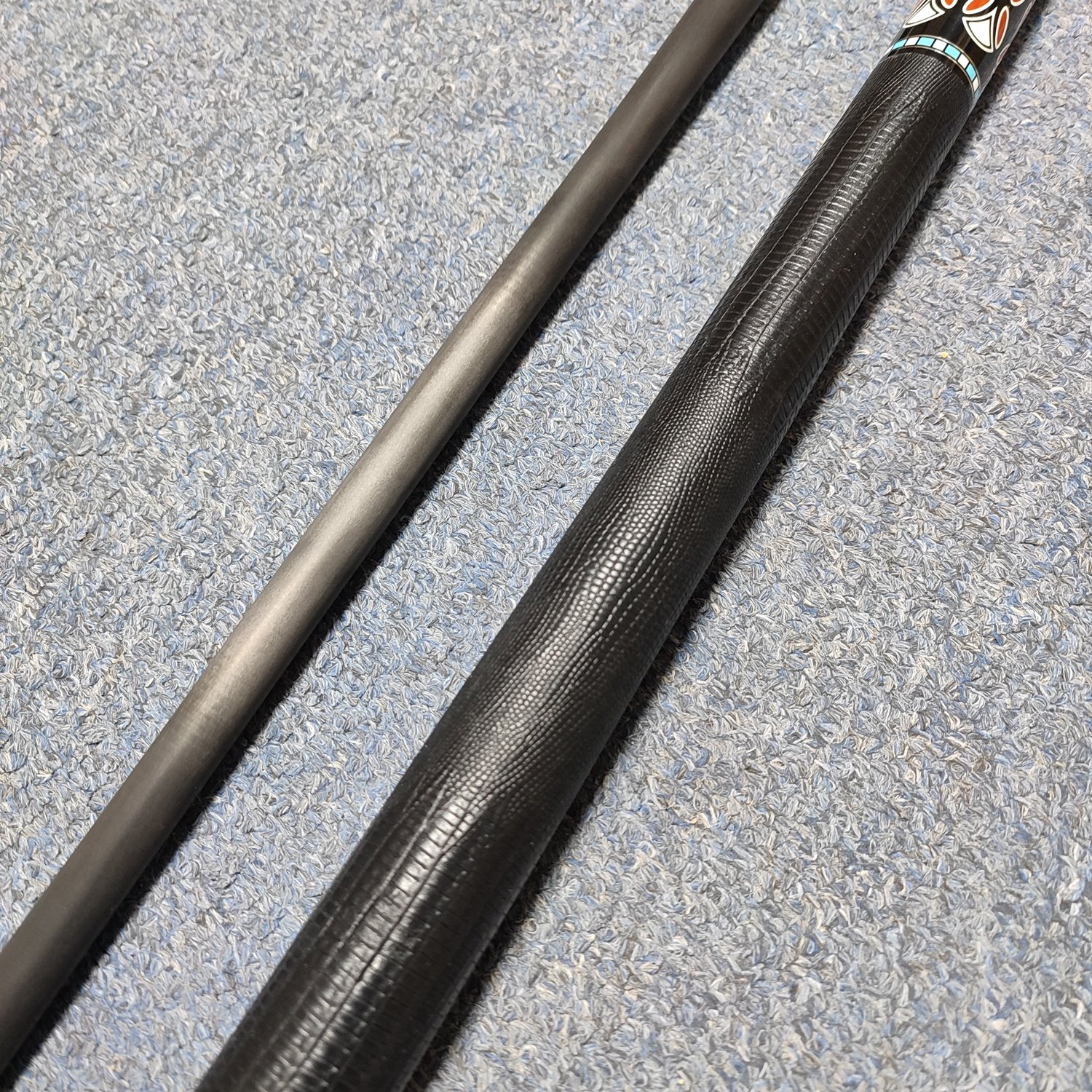 Premium Genuine Carbon Fiber Shaft Maple Butt Leather Grip 12.5mm 1/2 Billiard Pool Cue With Extension