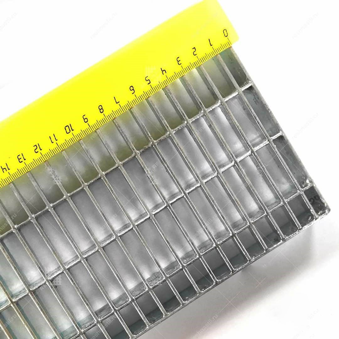 Galvanized Steel Stair Balustrades Handrails Ball Joint Steel Stanchion Handrail for Painted Railings
