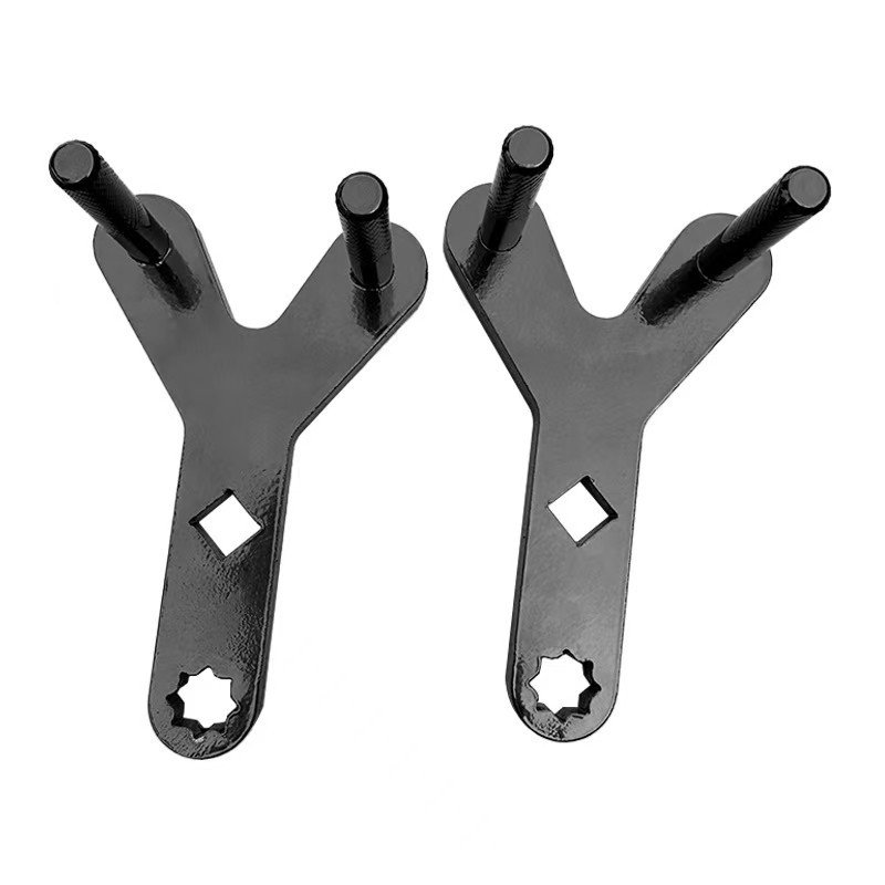Effort-Saving Car Lower Arm Gear Puller Facilitates Swing Arm Ball Joint Separation and Installation