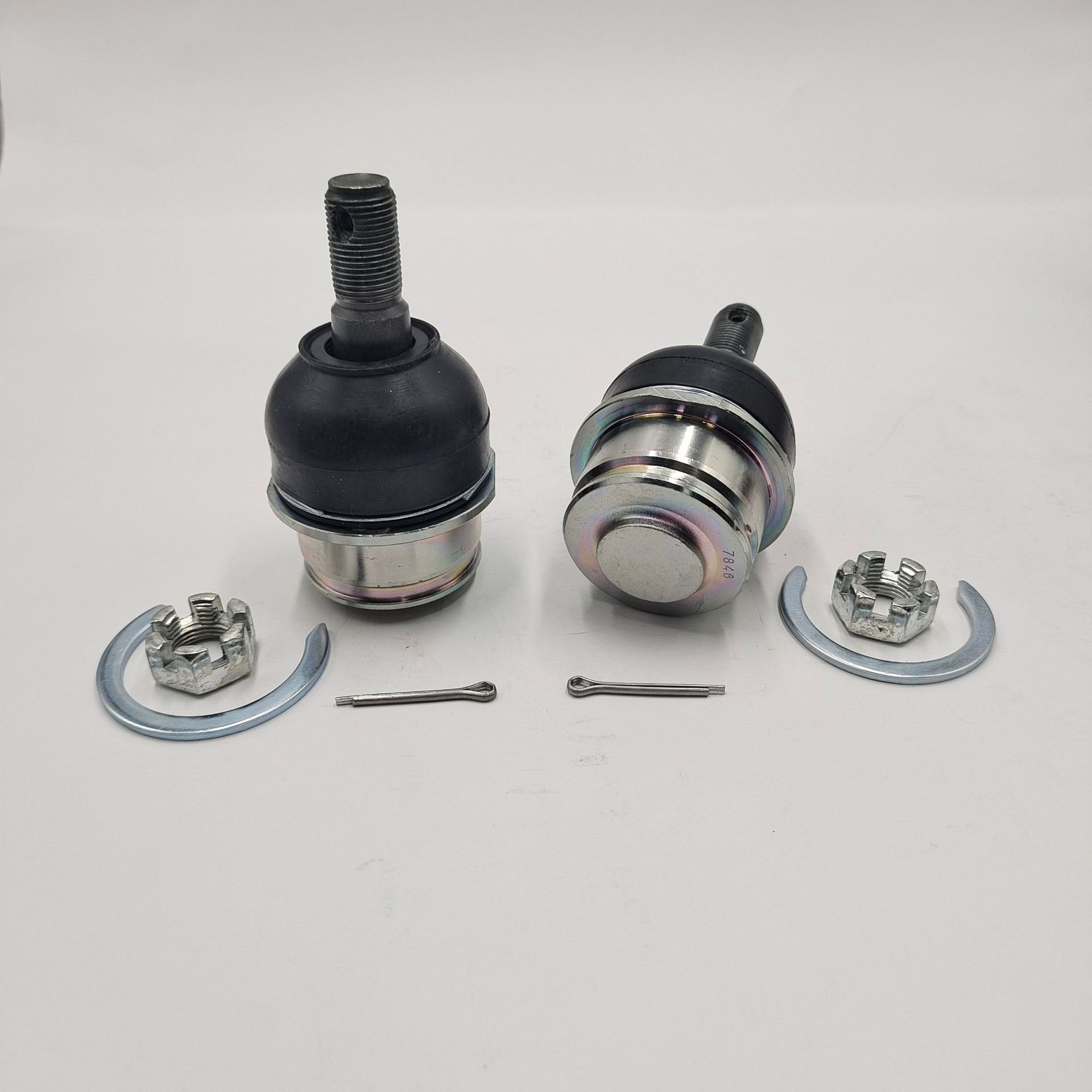 New and Used 43330-60030/43330-60060 Ball Joints for Land Cruiser UZJ200/GRJ200 Hiace Hilux Front Rear Steel Spring Material