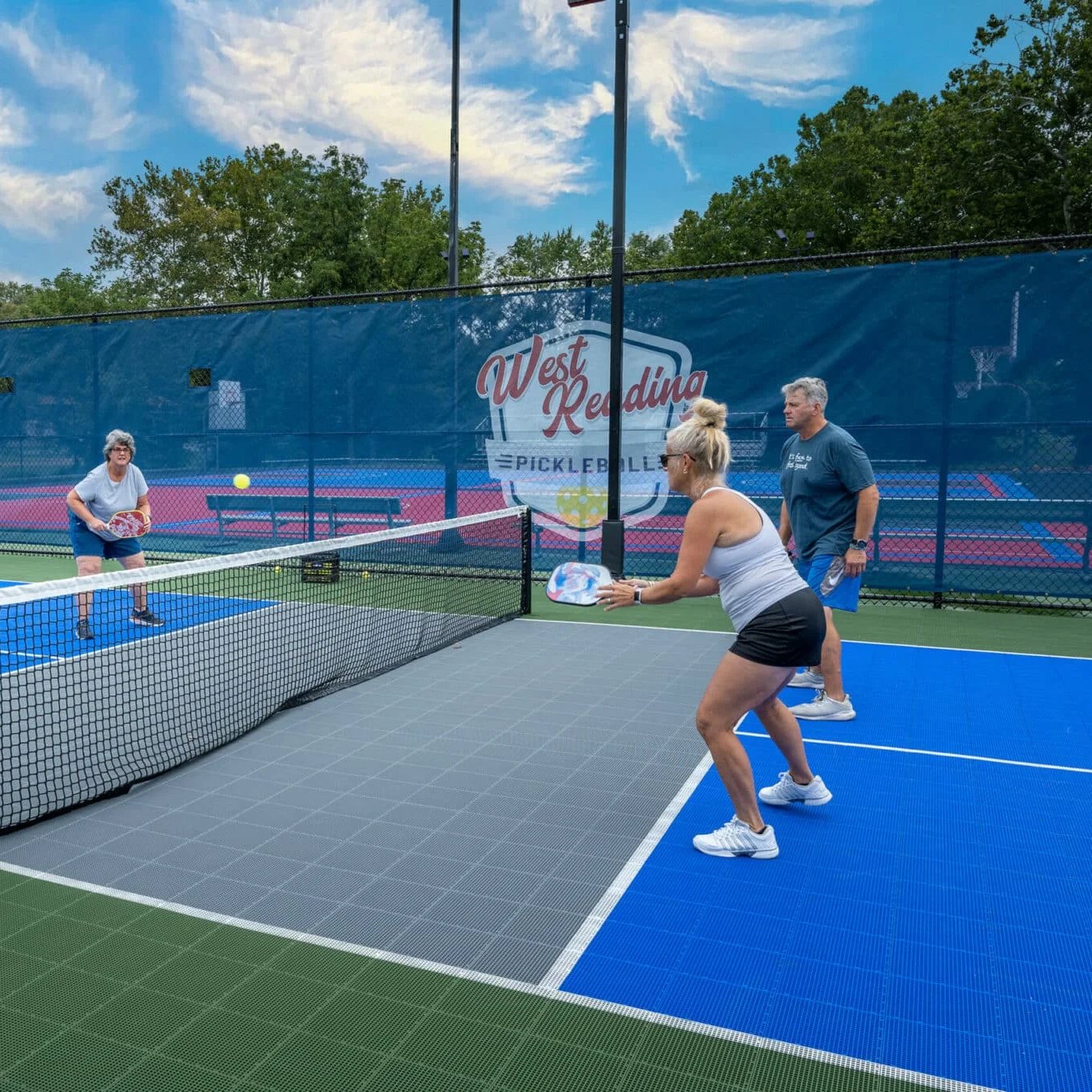 Professional Manufacture pp Pickleball Court Flooring Tiles Portable Indoor and Outdoor Plastic Modular Interlocking Floor Mat