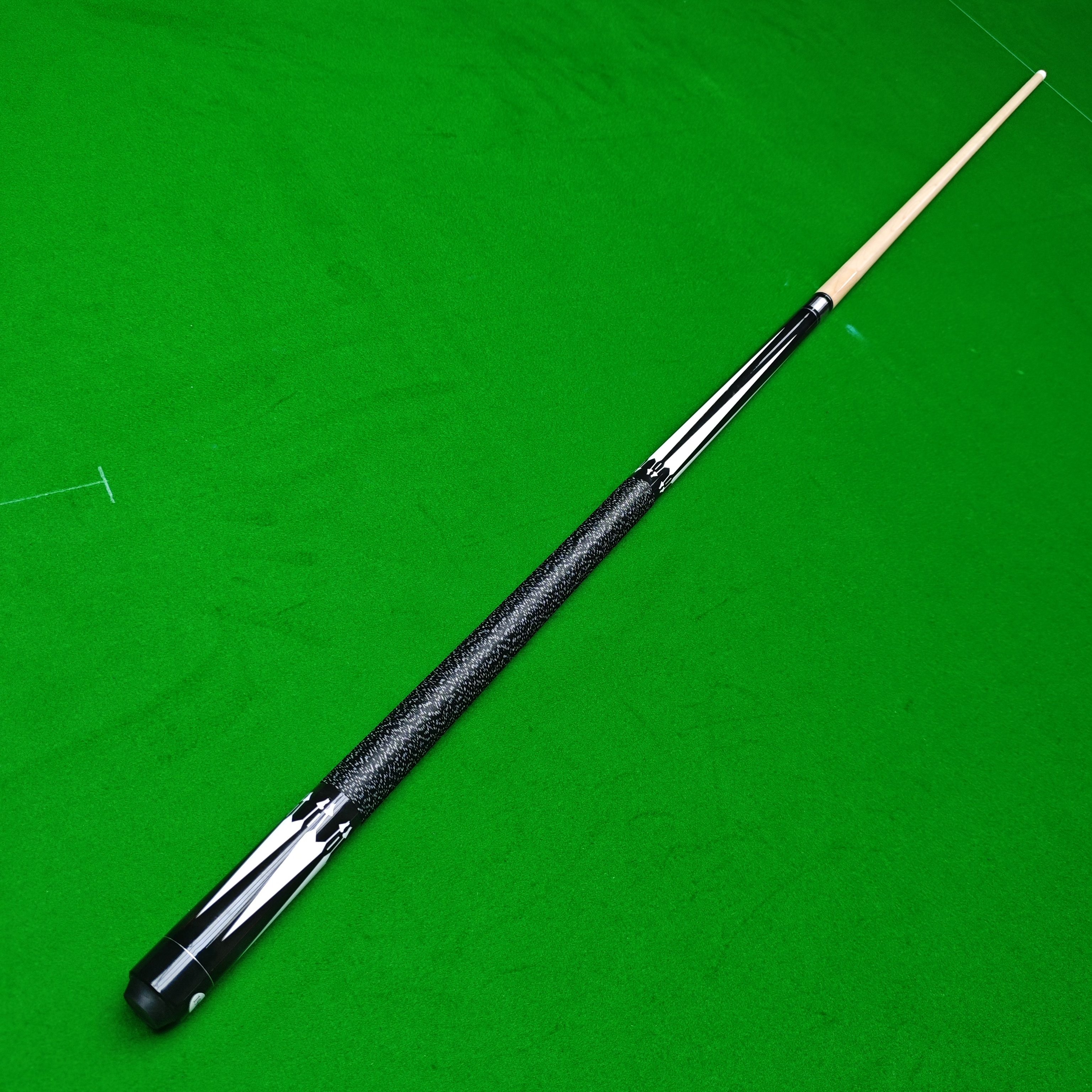 Recommended Piano Grade Baked Paint Butt Winding Grip Canadian Hard Maple Shaft 13mm Pool Cue for Billiards Players