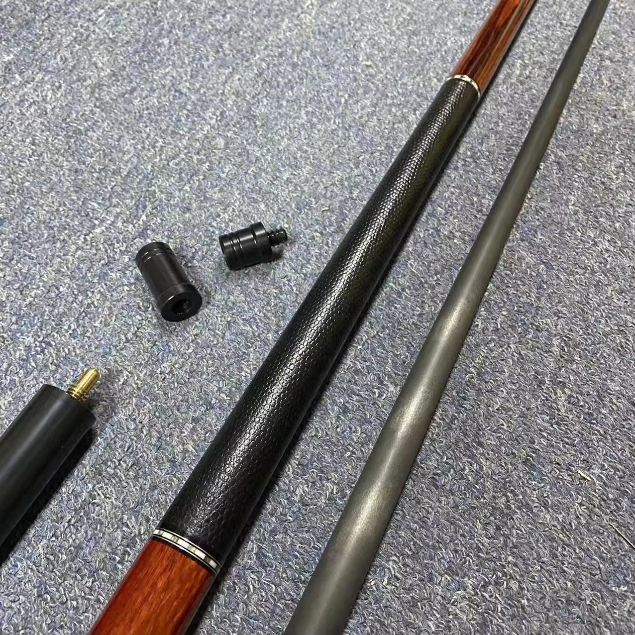 High-tech Handmade YFEN Billiard Pool Cue With Real Carbon Fiber Shaft and Canadian Maple Wood Butt