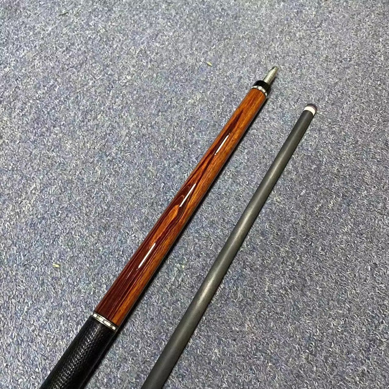 High-tech Handmade YFEN Billiard Pool Cue With Real Carbon Fiber Shaft and Canadian Maple Wood Butt