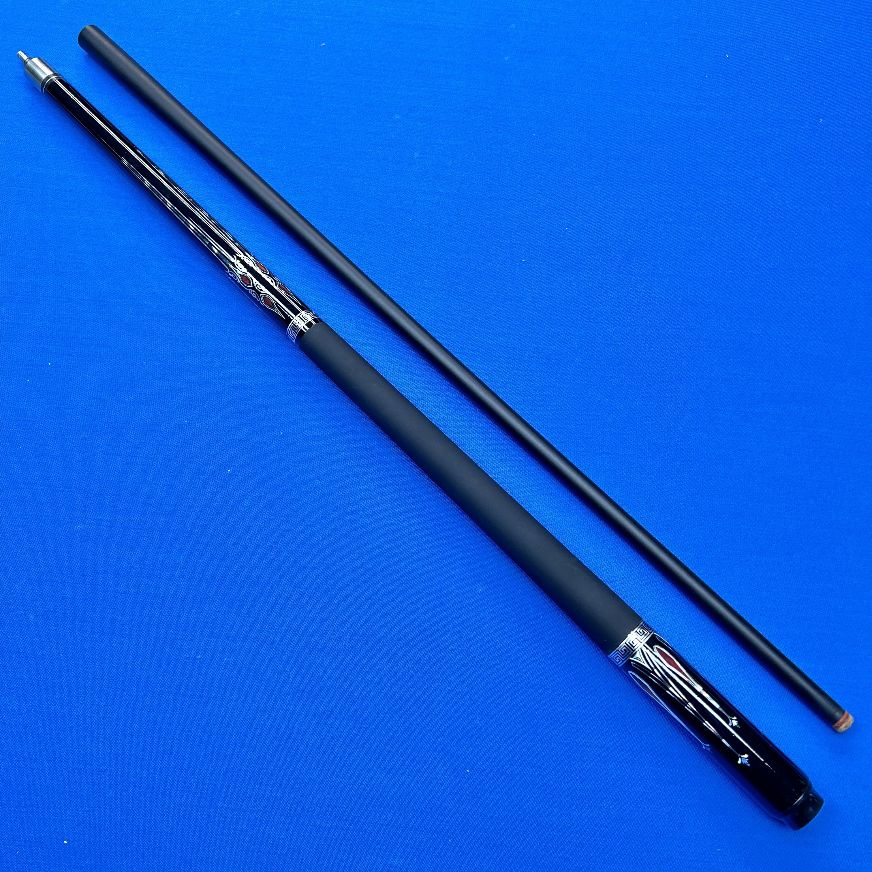 Superior Black 57inch Pure Carbon Material 13mm 1/2 Billiard Pool Cue