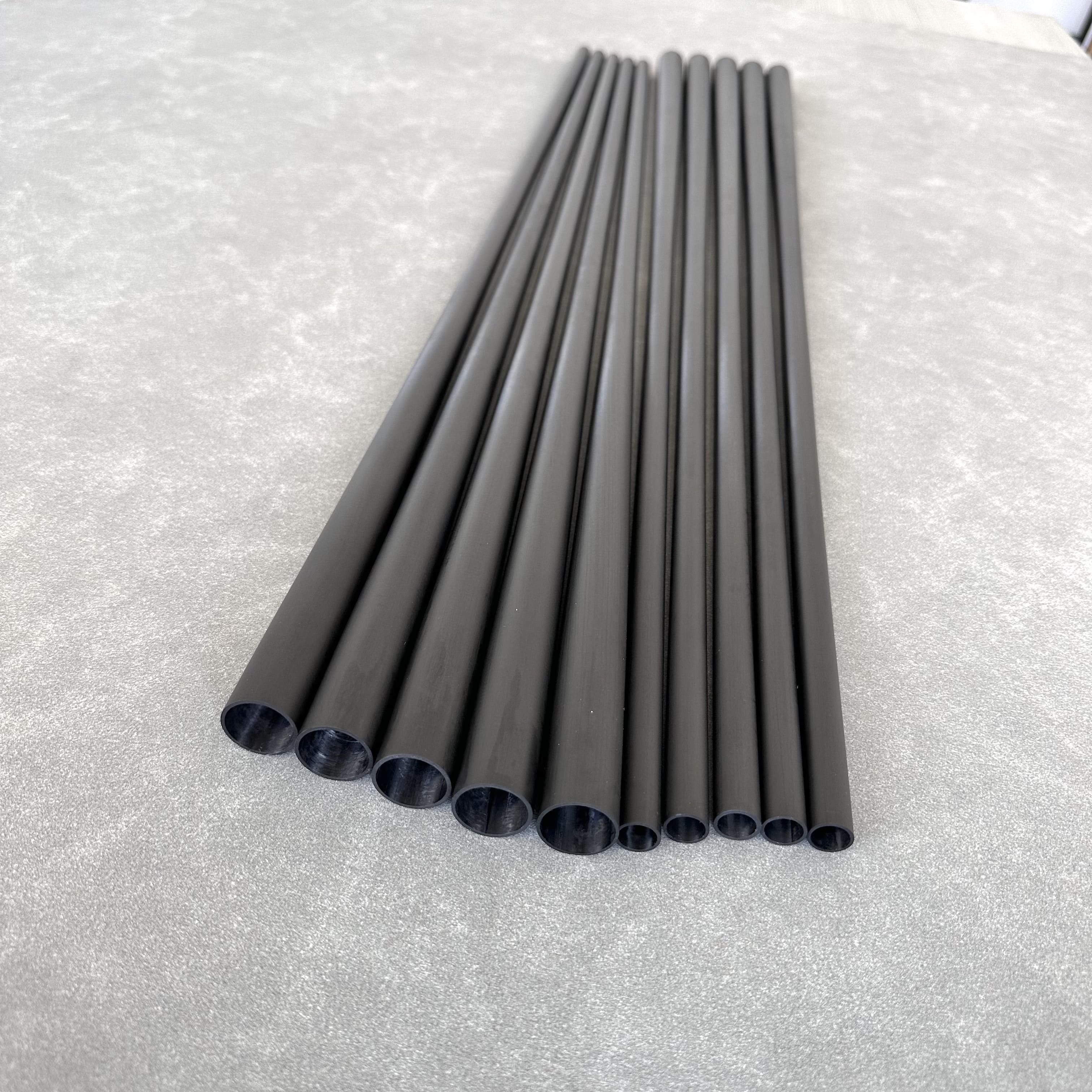 2023 Carbon Fiber Pool Cue Lightweight Carbon Fiber Shaft Real Carbon Shaft Cue With Foam